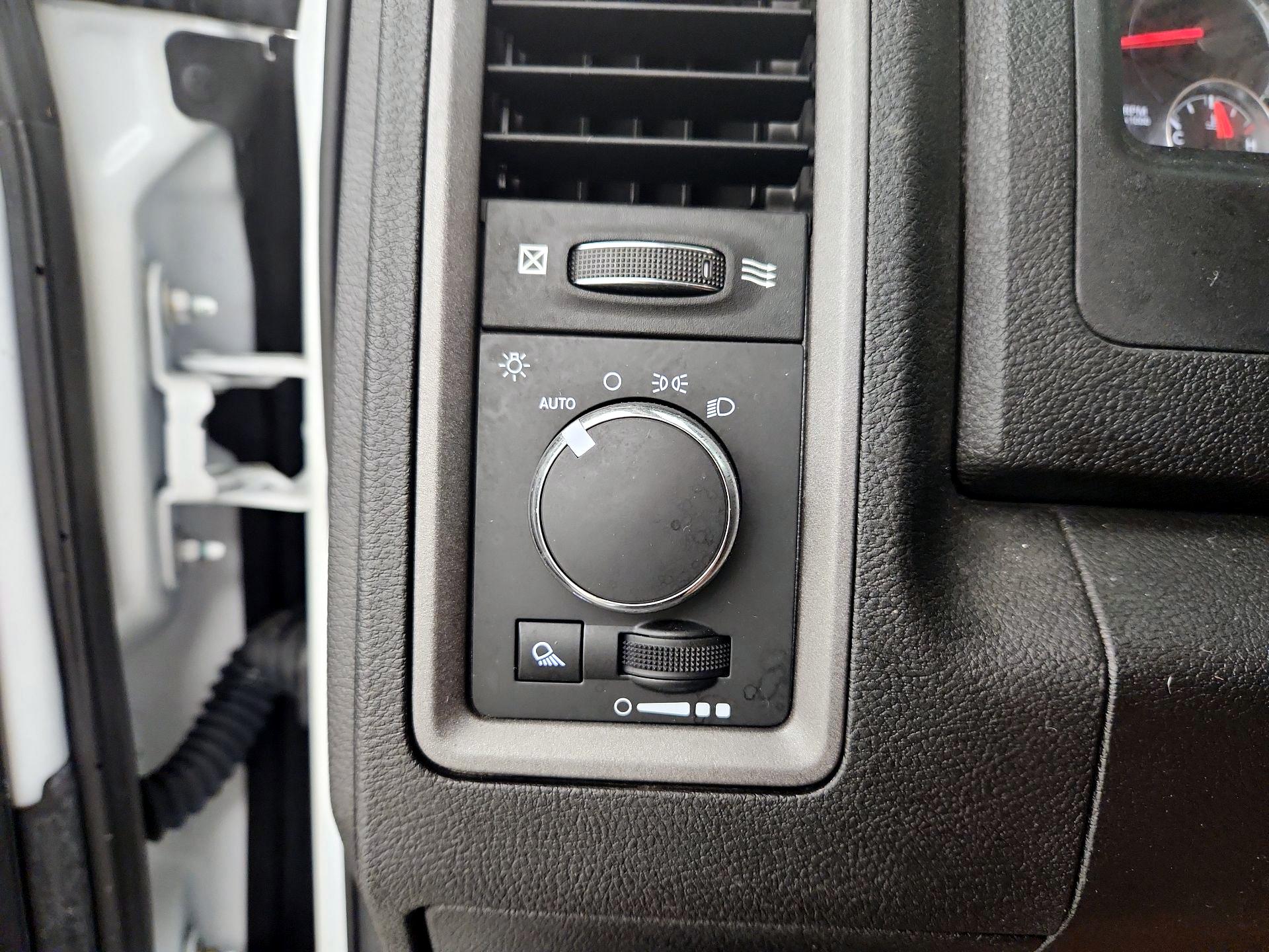 Thumbnail: 2022 RAM 1500 Classic - 11