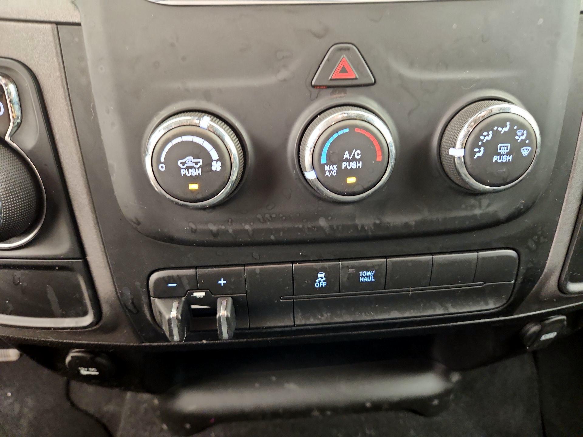 Thumbnail: 2022 RAM 1500 Classic - 14
