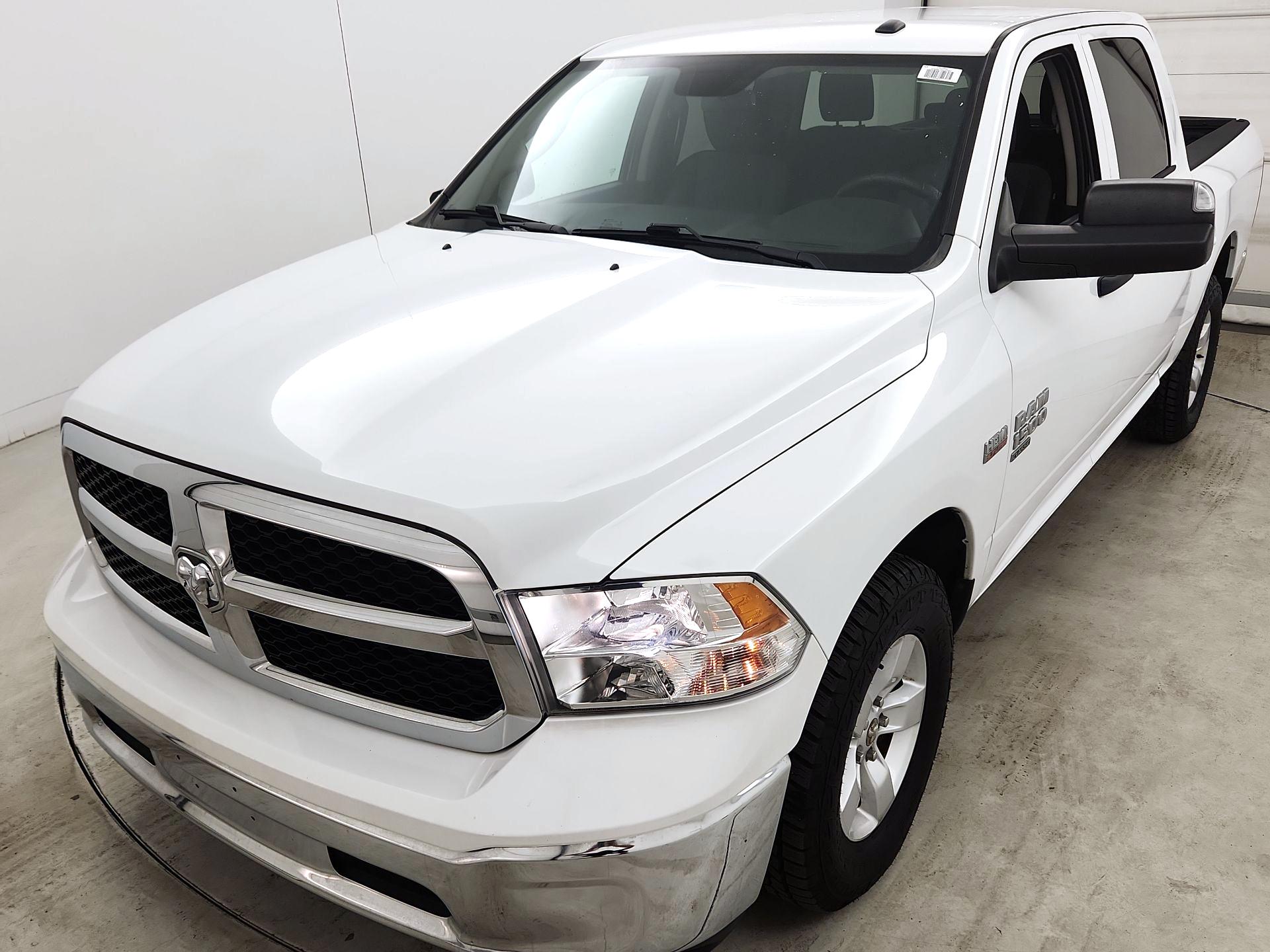 Thumbnail: 2022 RAM 1500 Classic - 3