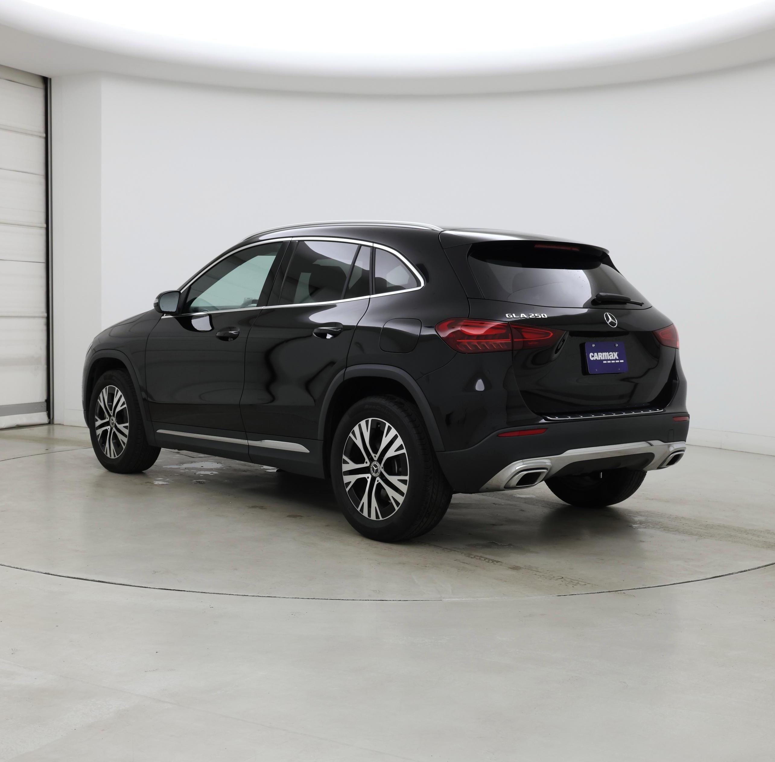 Thumbnail: 2025 Mercedes-Benz GLA - 2