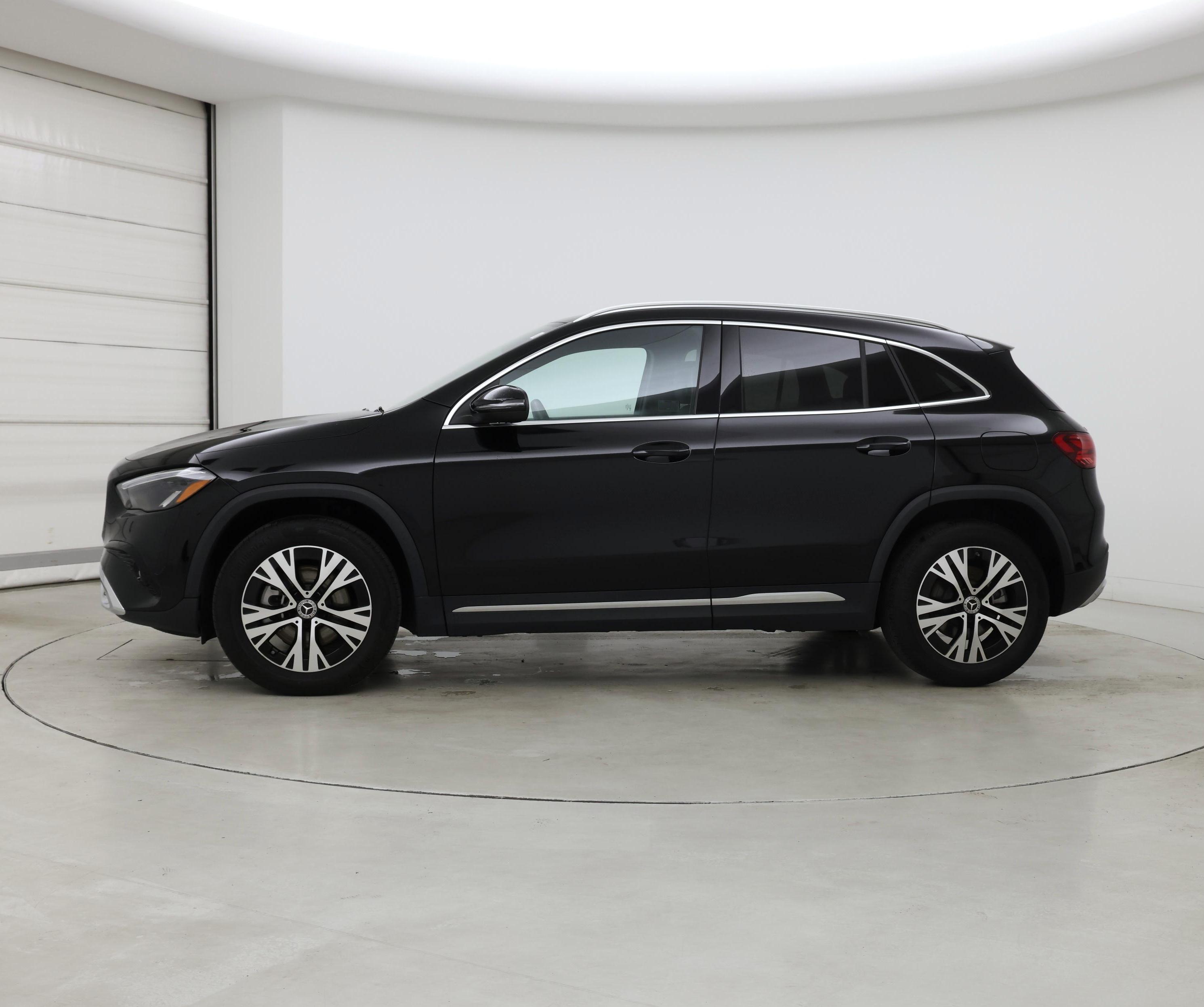 Thumbnail: 2025 Mercedes-Benz GLA - 3