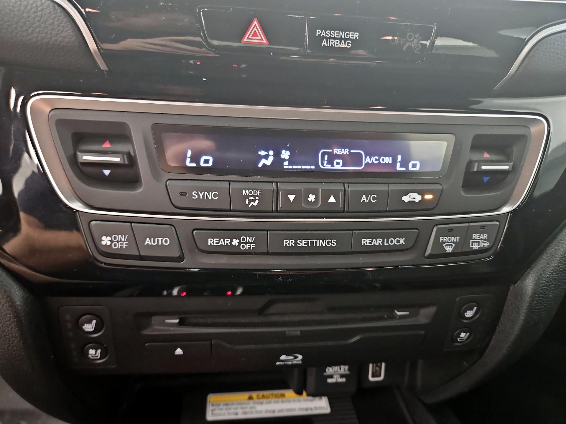Thumbnail: 2020 Honda Pilot - 17
