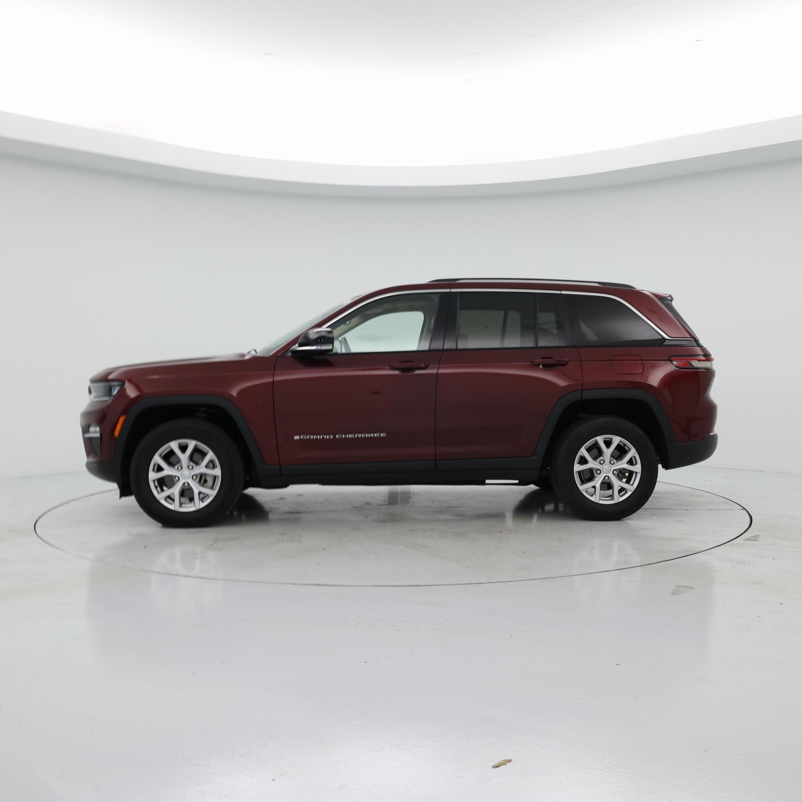 Thumbnail: 2022 Jeep Grand Cherokee - 3