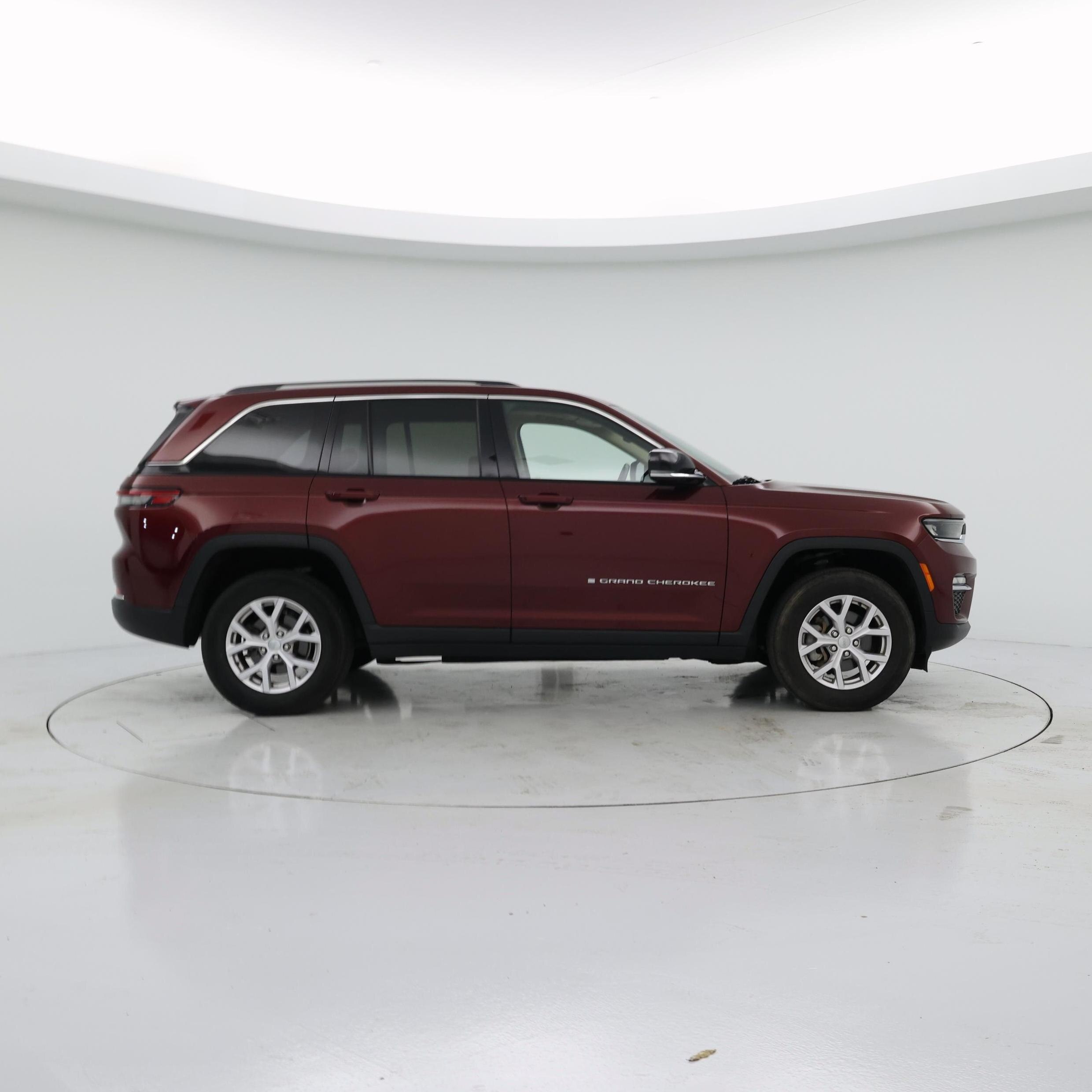 Thumbnail: 2022 Jeep Grand Cherokee - 7