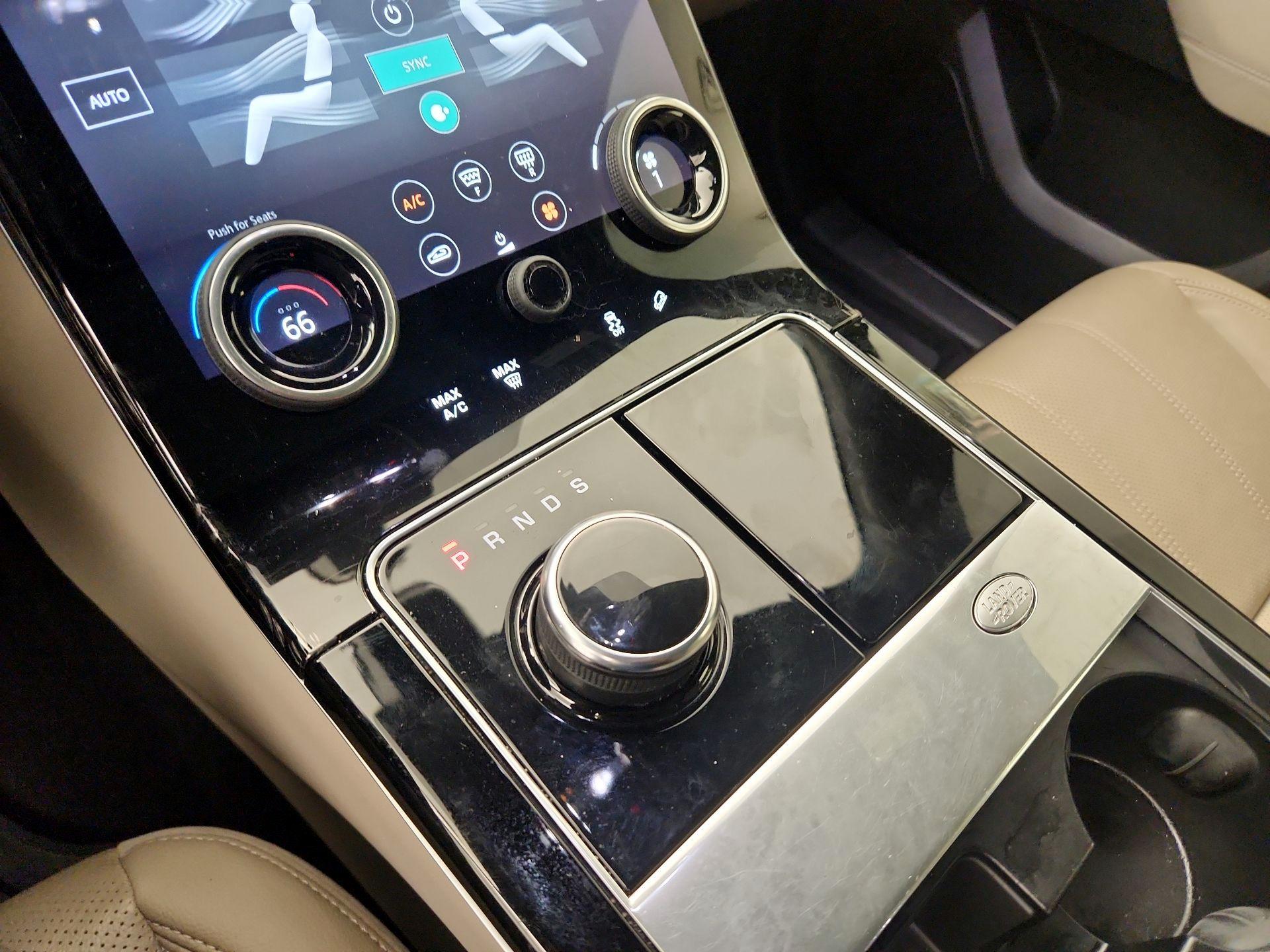 Thumbnail: 2019 Land Rover Range Rover Velar - 18