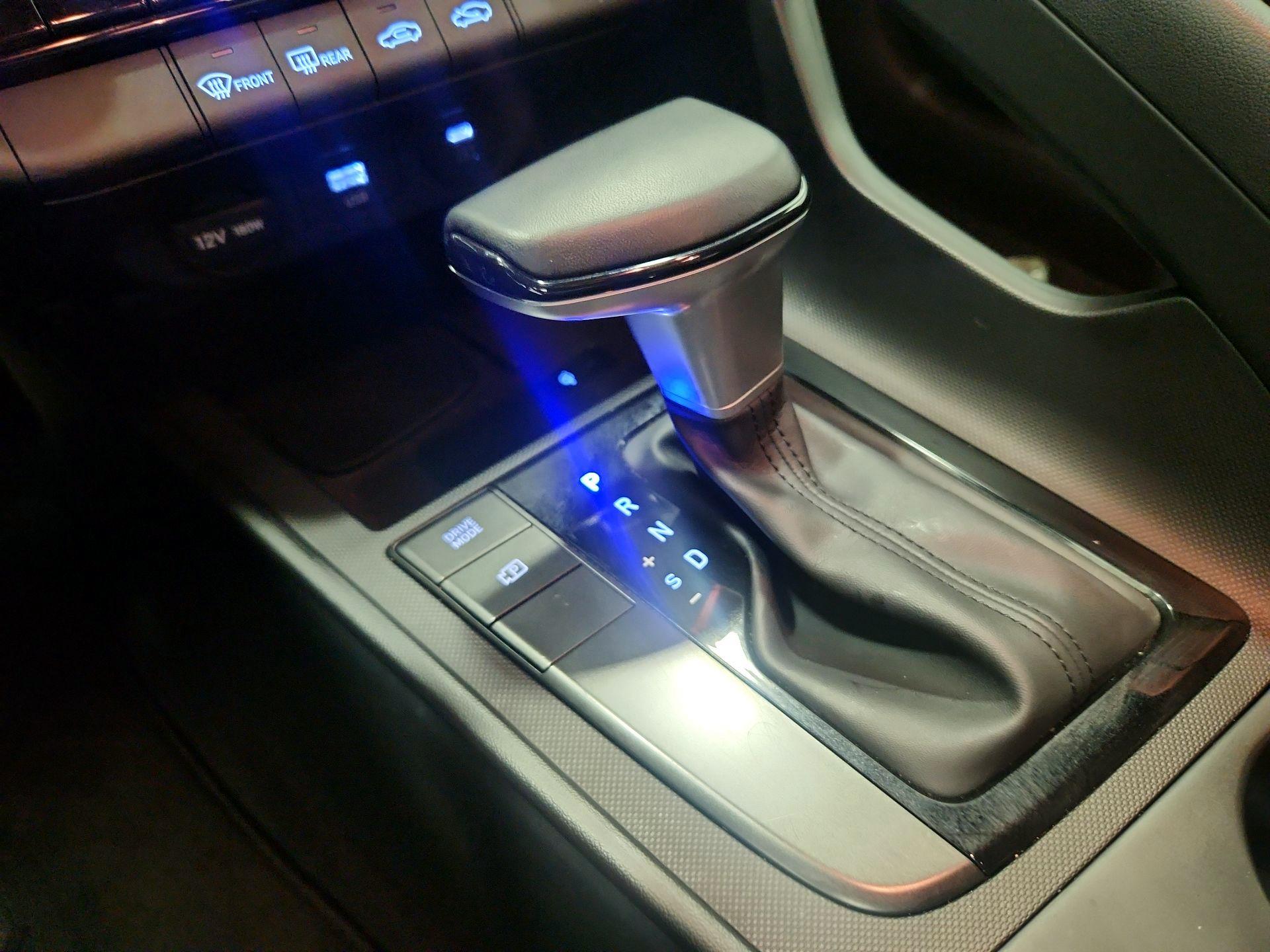 Thumbnail: 2025 Hyundai Elantra - 16