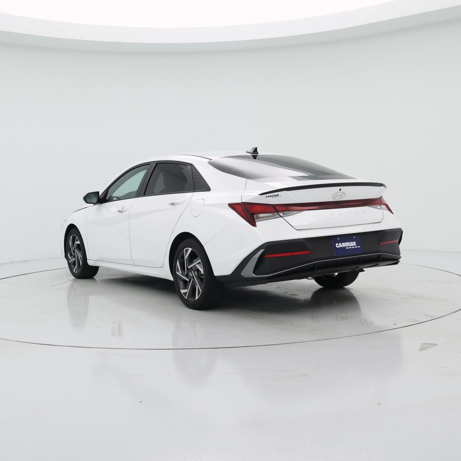 Thumbnail: 2025 Hyundai Elantra - 2