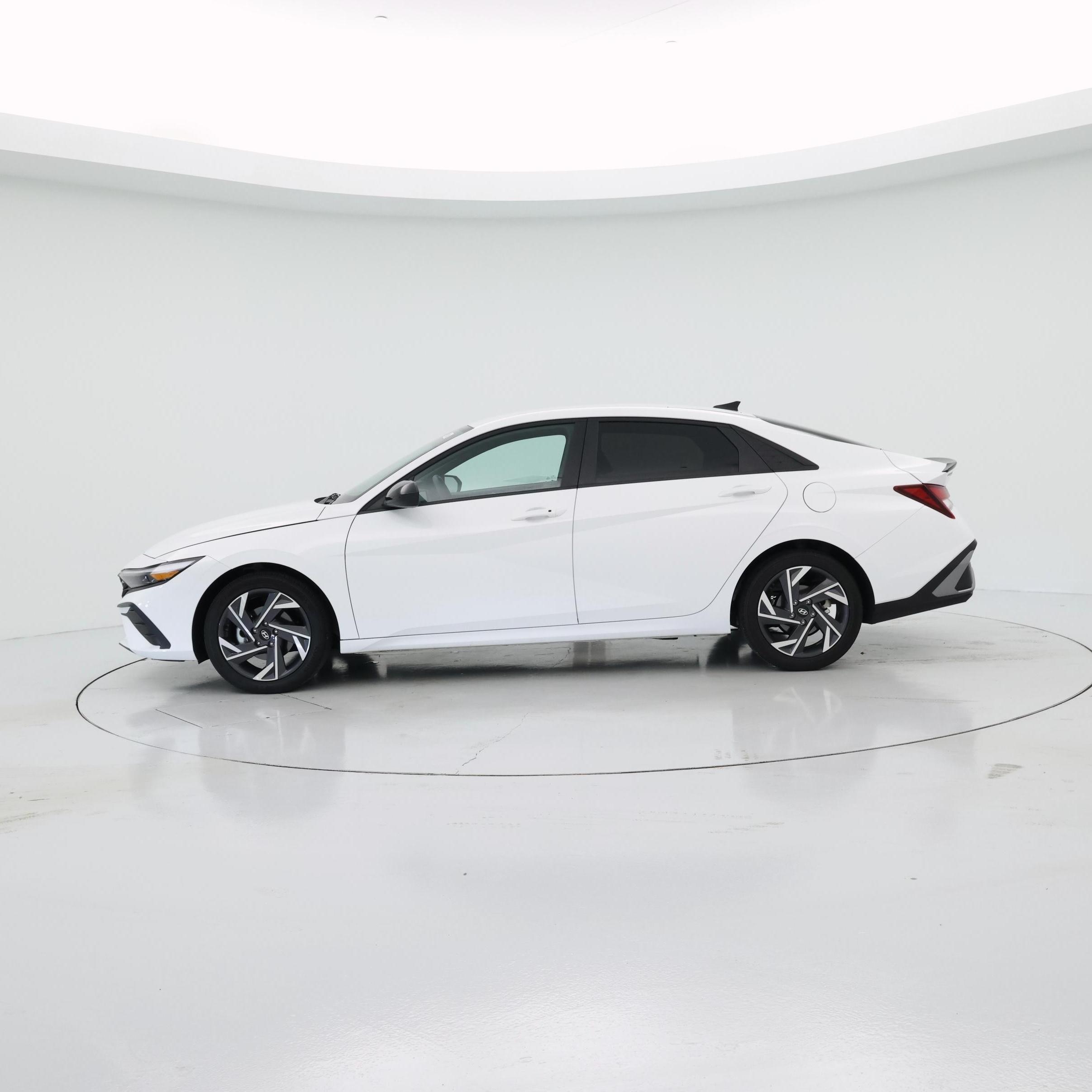 Thumbnail: 2025 Hyundai Elantra - 3