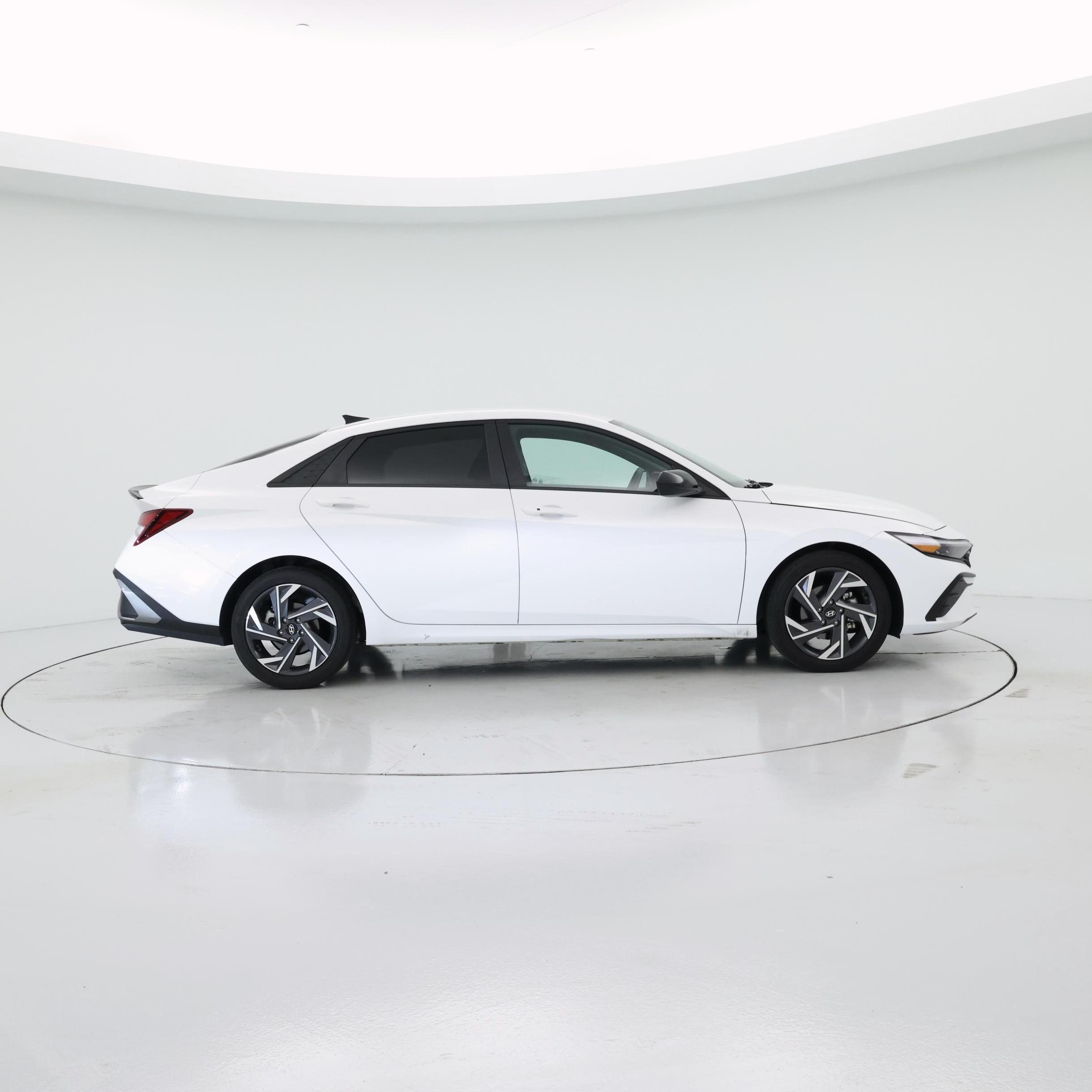 Thumbnail: 2025 Hyundai Elantra - 7