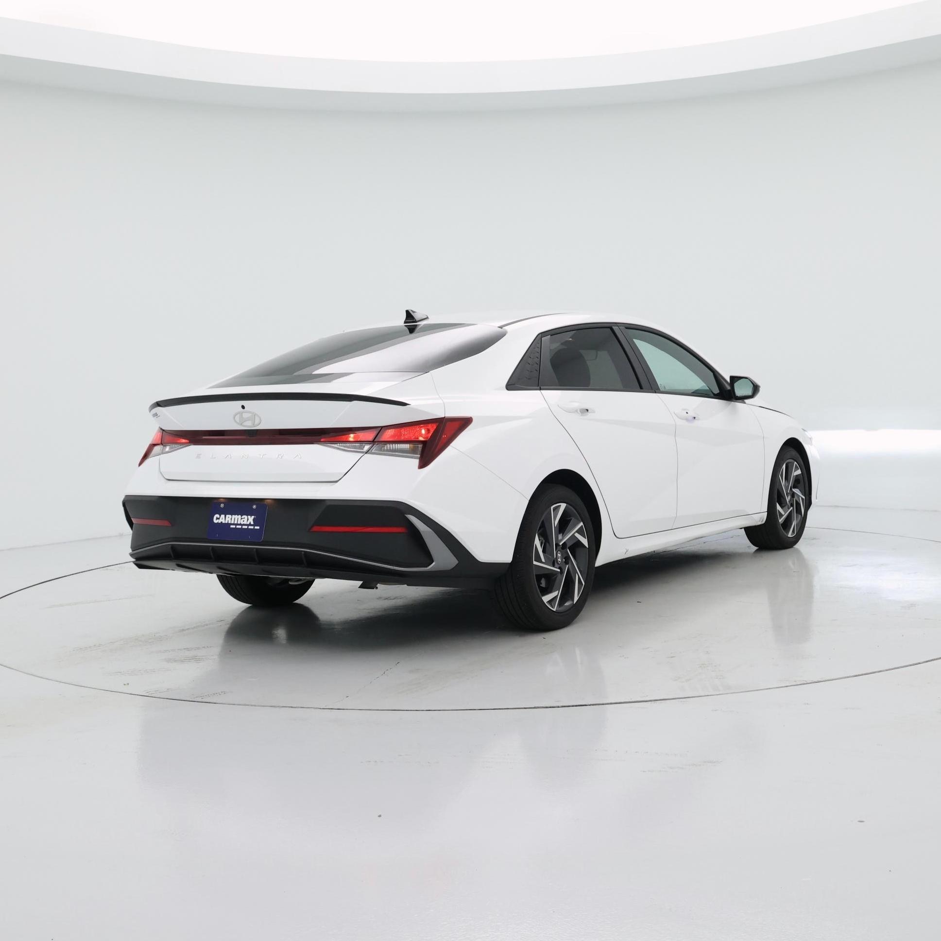 Thumbnail: 2025 Hyundai Elantra - 8