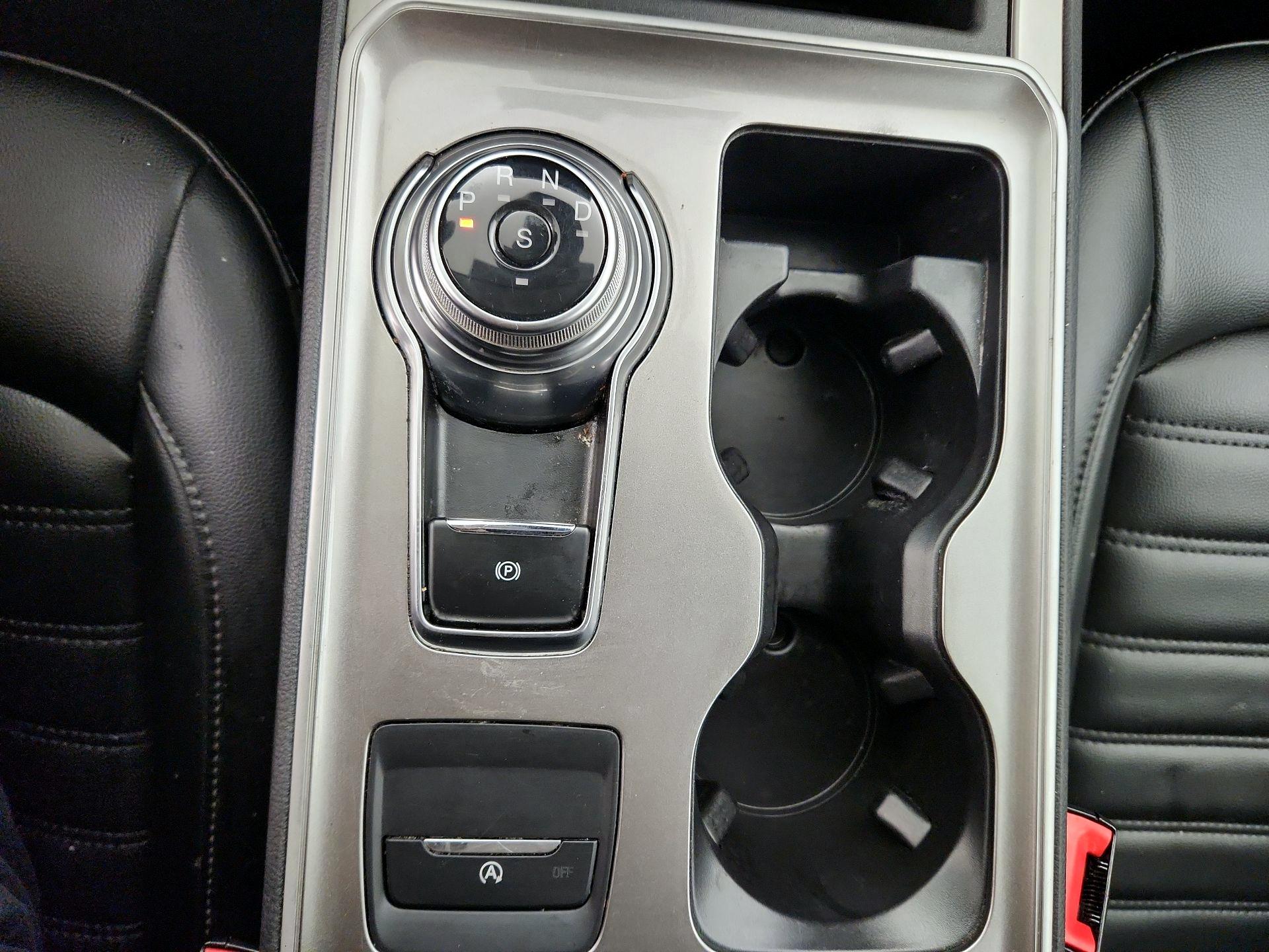 Thumbnail: 2023 Ford Edge - 17