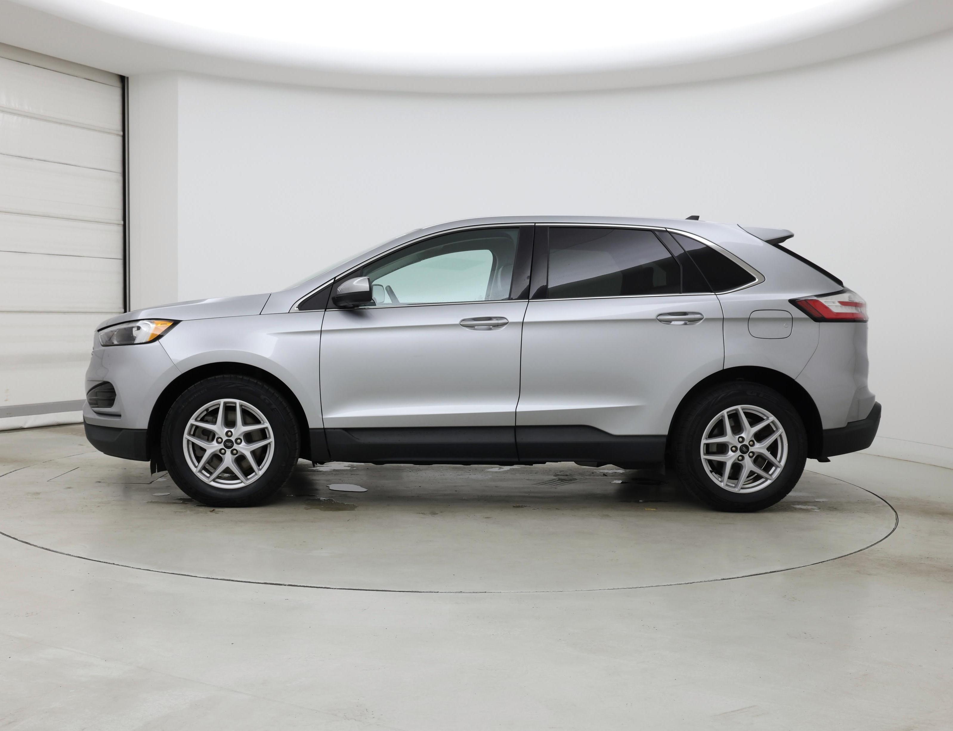 Thumbnail: 2023 Ford Edge - 3