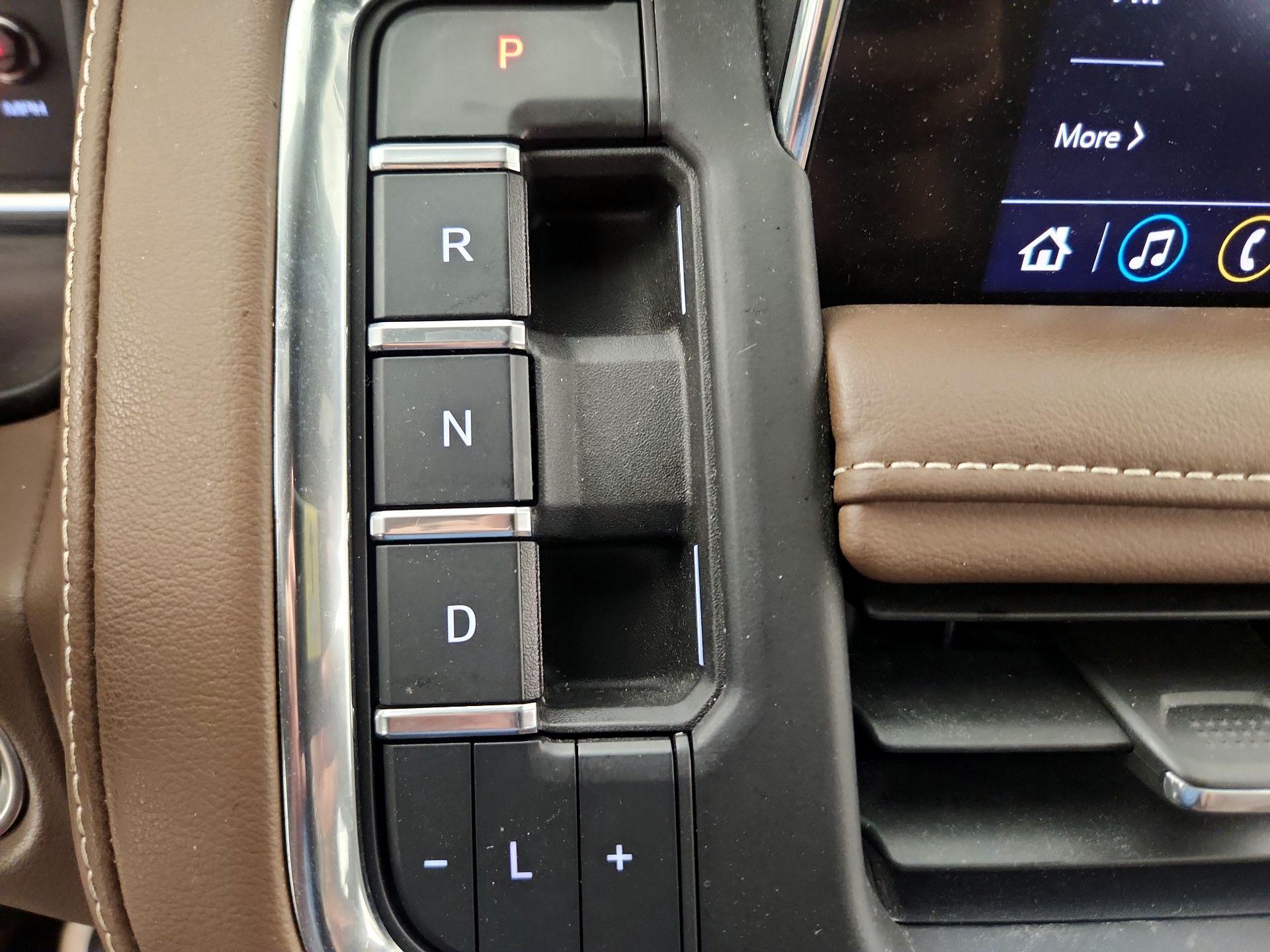 Thumbnail: 2021 Chevrolet Tahoe - 18