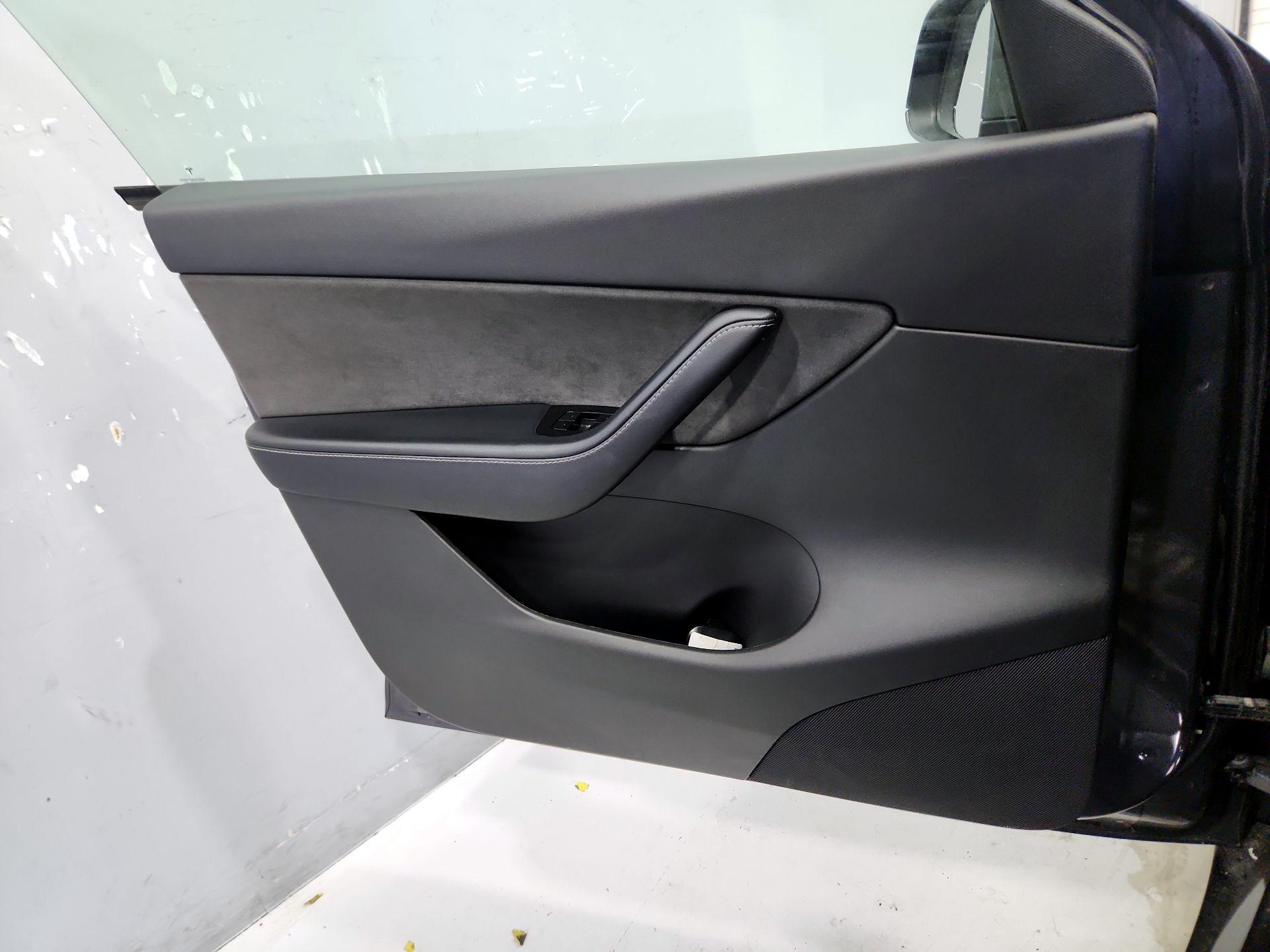 Thumbnail: 2021 Tesla Model Y - 12