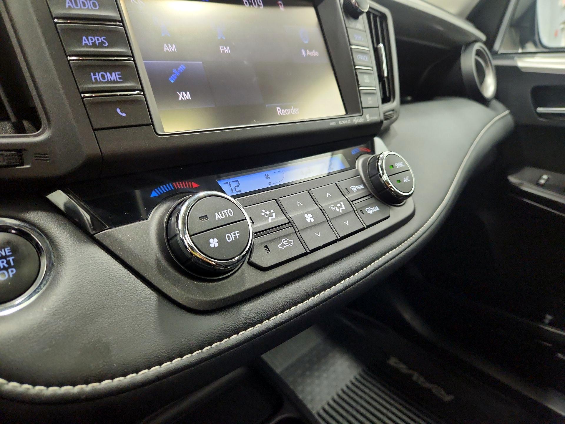 Thumbnail: 2017 Toyota RAV4 - 17
