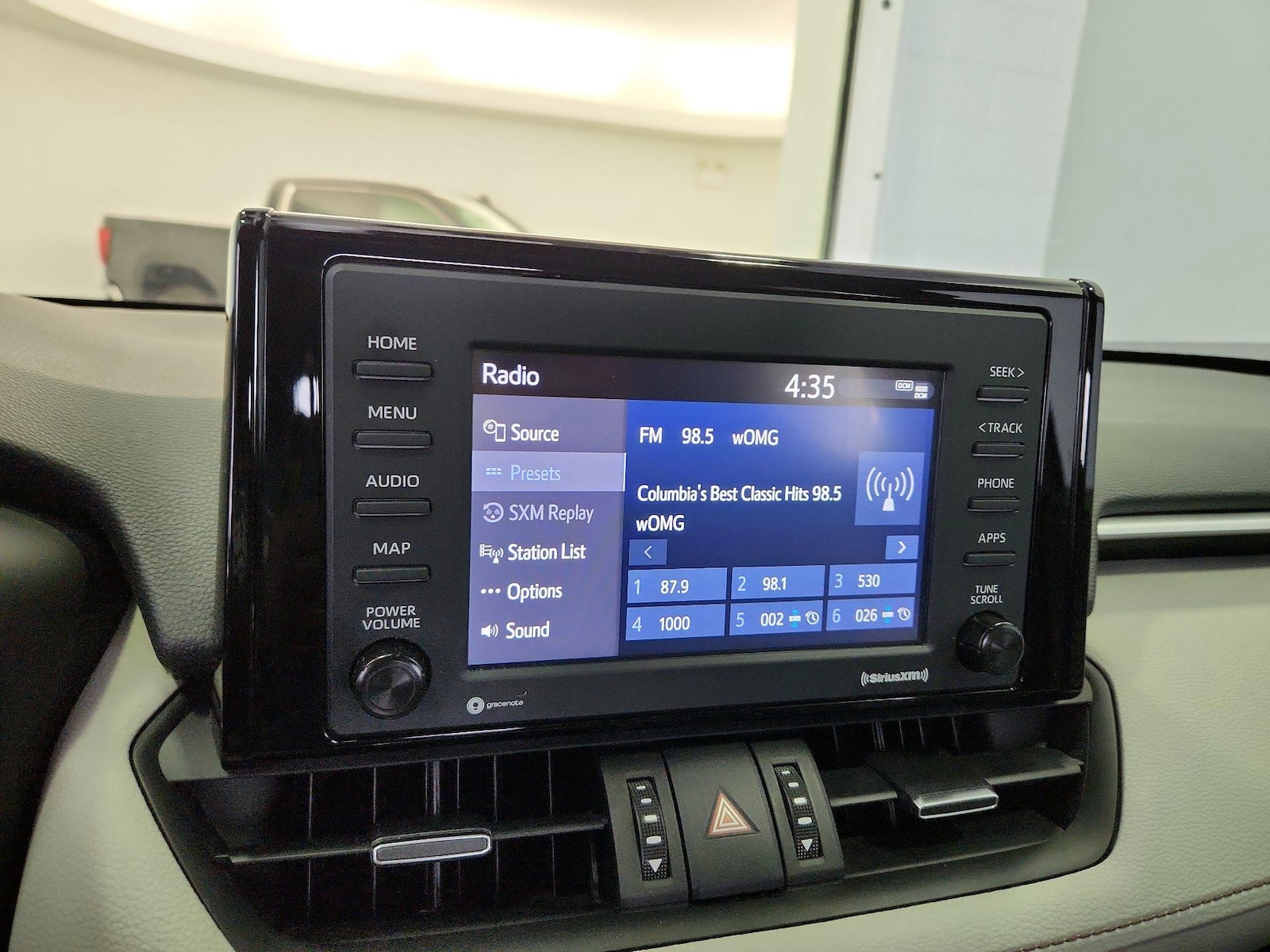 2021 Toyota RAV4 XLE Premium - Photo 16