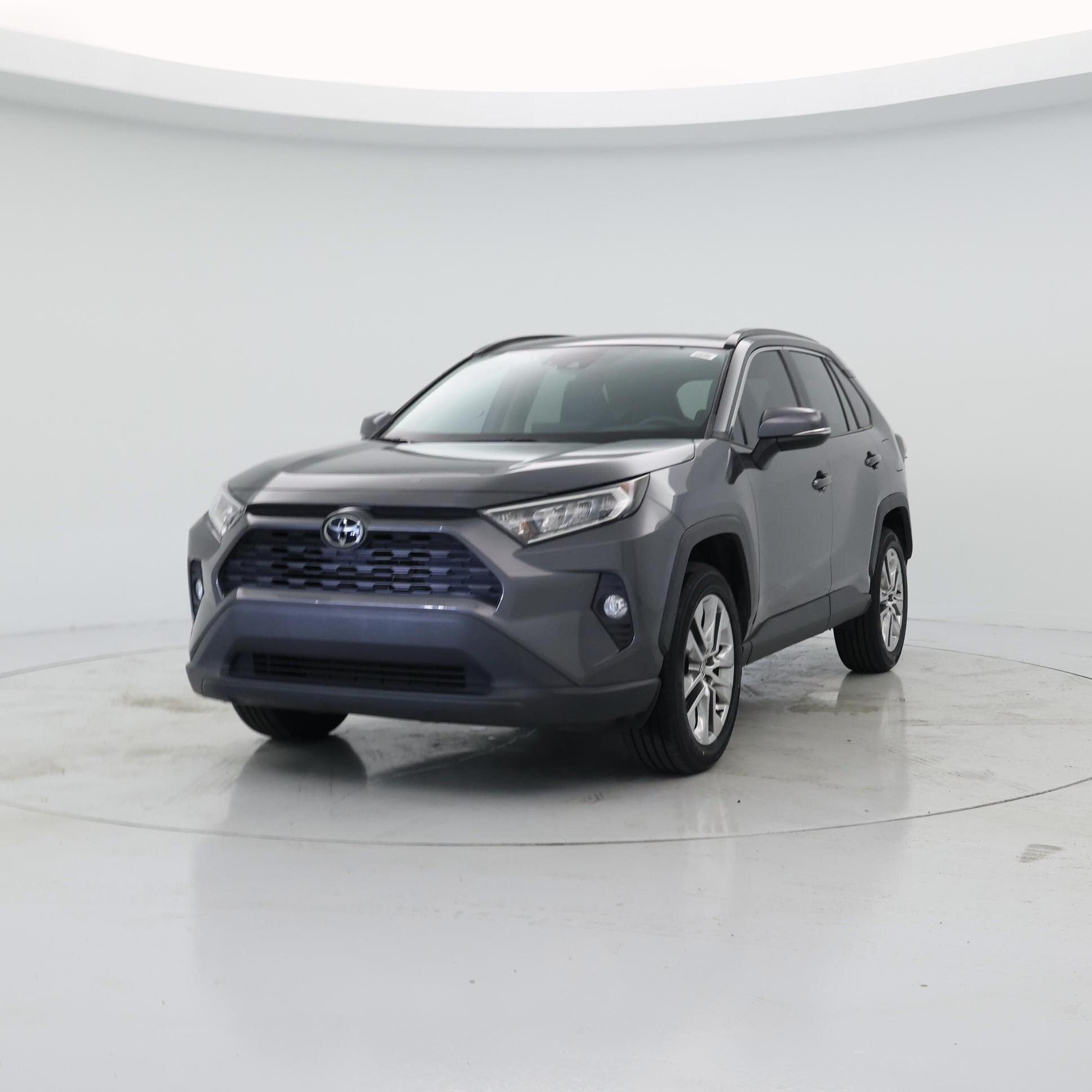 Thumbnail: 2021 Toyota RAV4 - 4