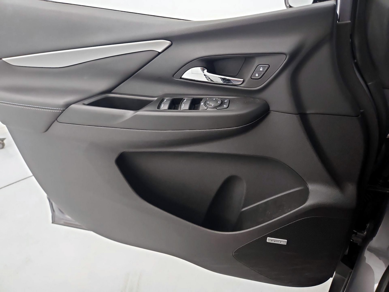 2023 Chevrolet Bolt EV 2LT - Photo 13