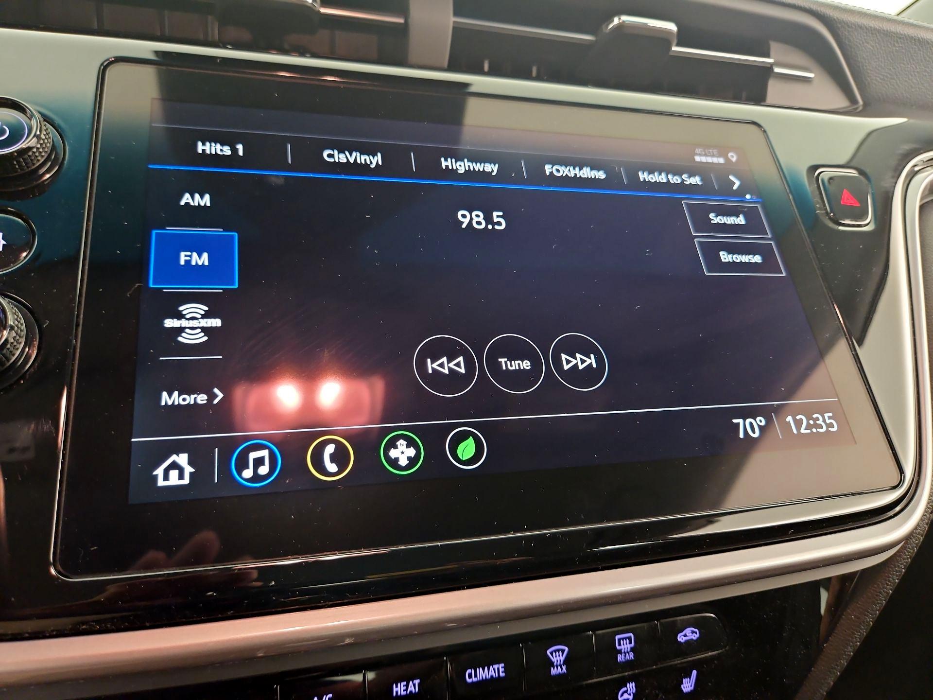 Thumbnail: 2023 Chevrolet Bolt EV - 15