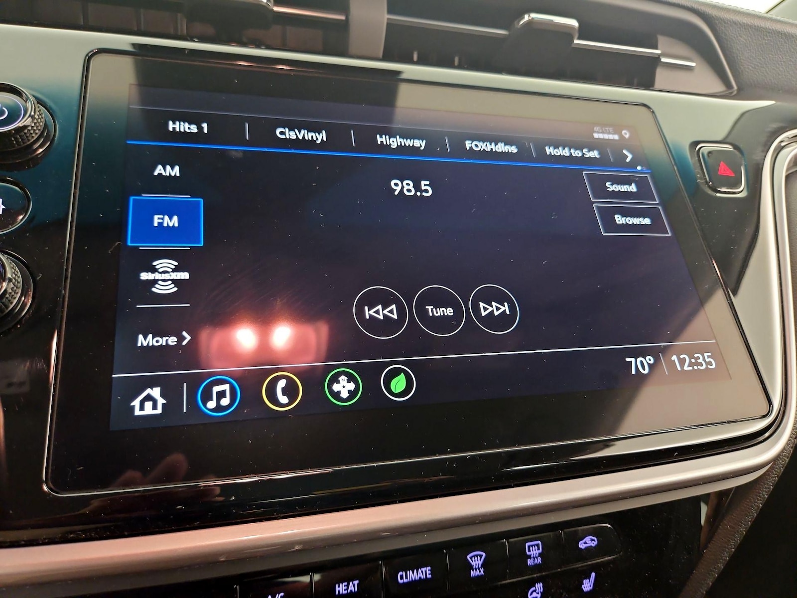 2023 Chevrolet Bolt EV 2LT - Photo 16