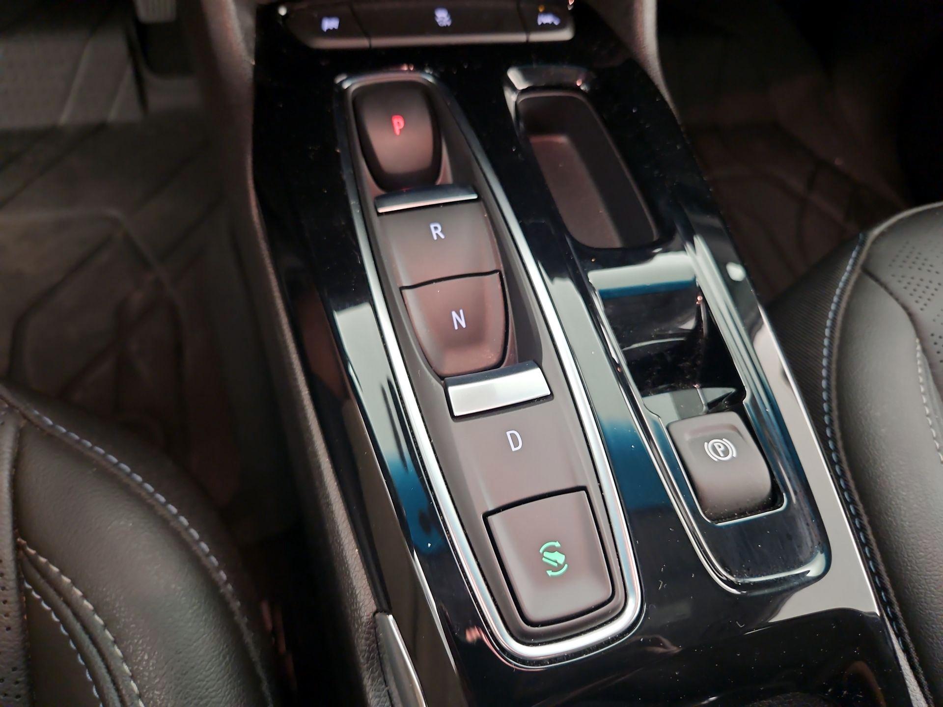 Thumbnail: 2023 Chevrolet Bolt EV - 17
