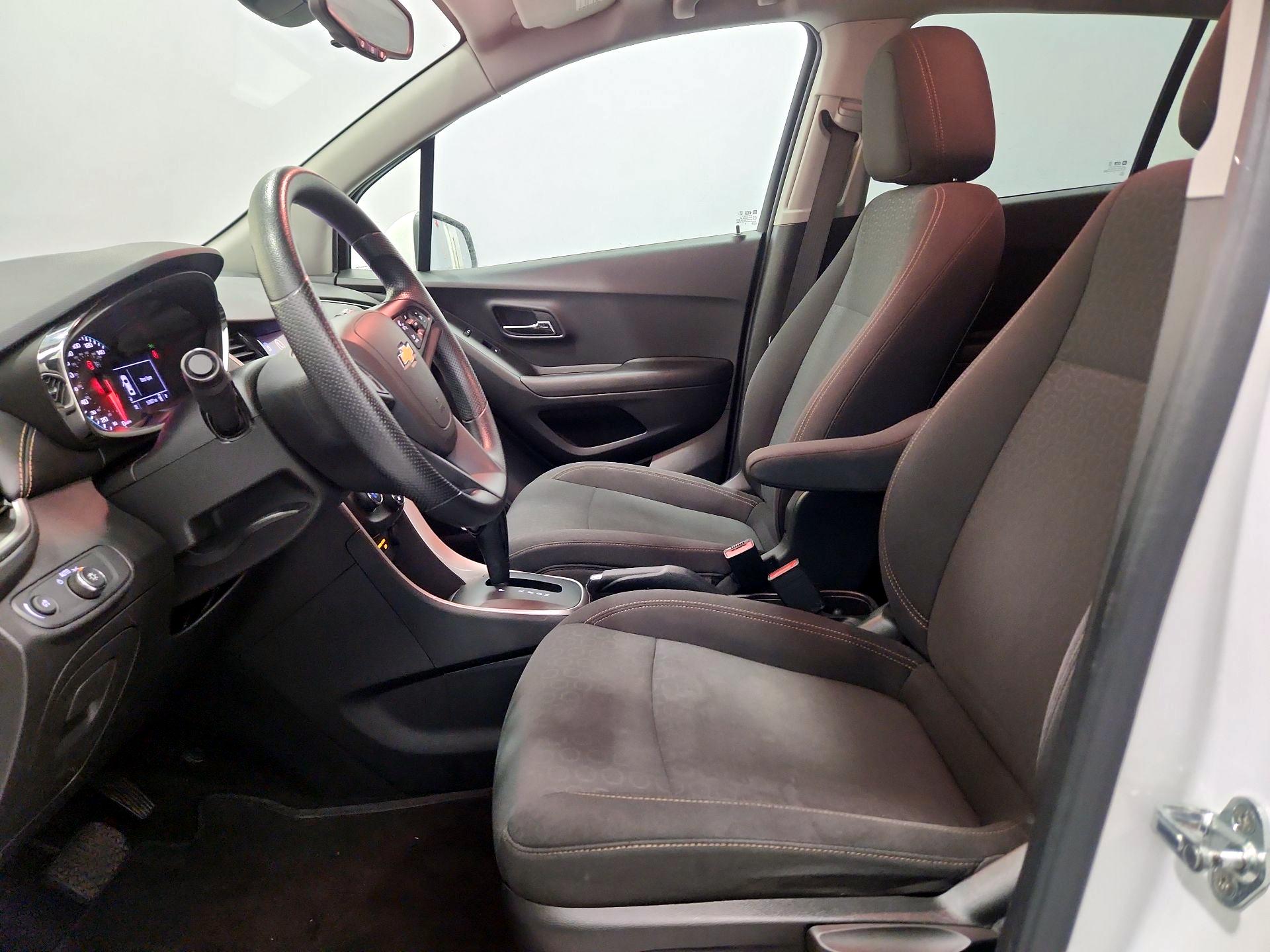 Thumbnail: 2020 Chevrolet Trax - 11