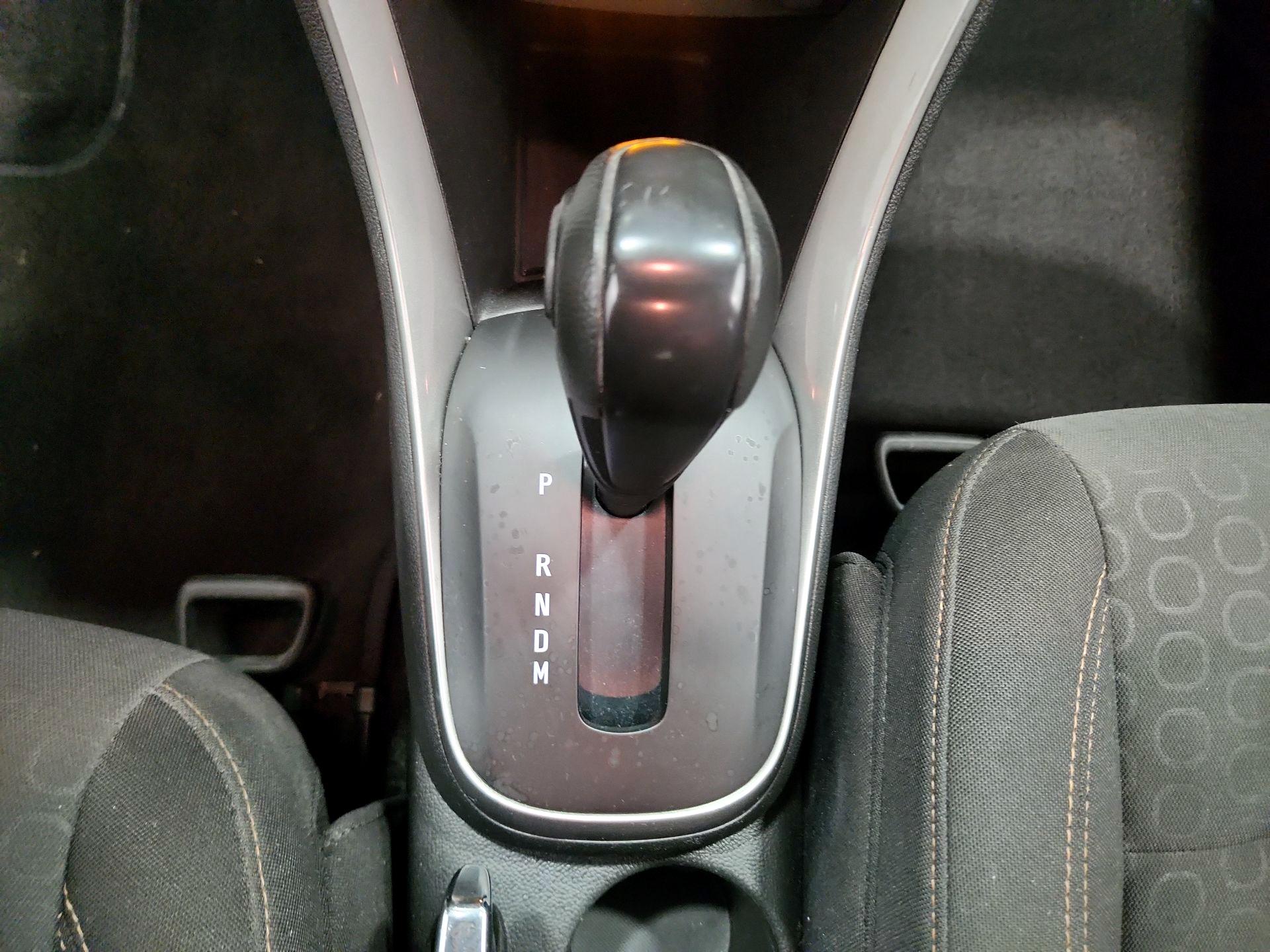 Thumbnail: 2020 Chevrolet Trax - 17