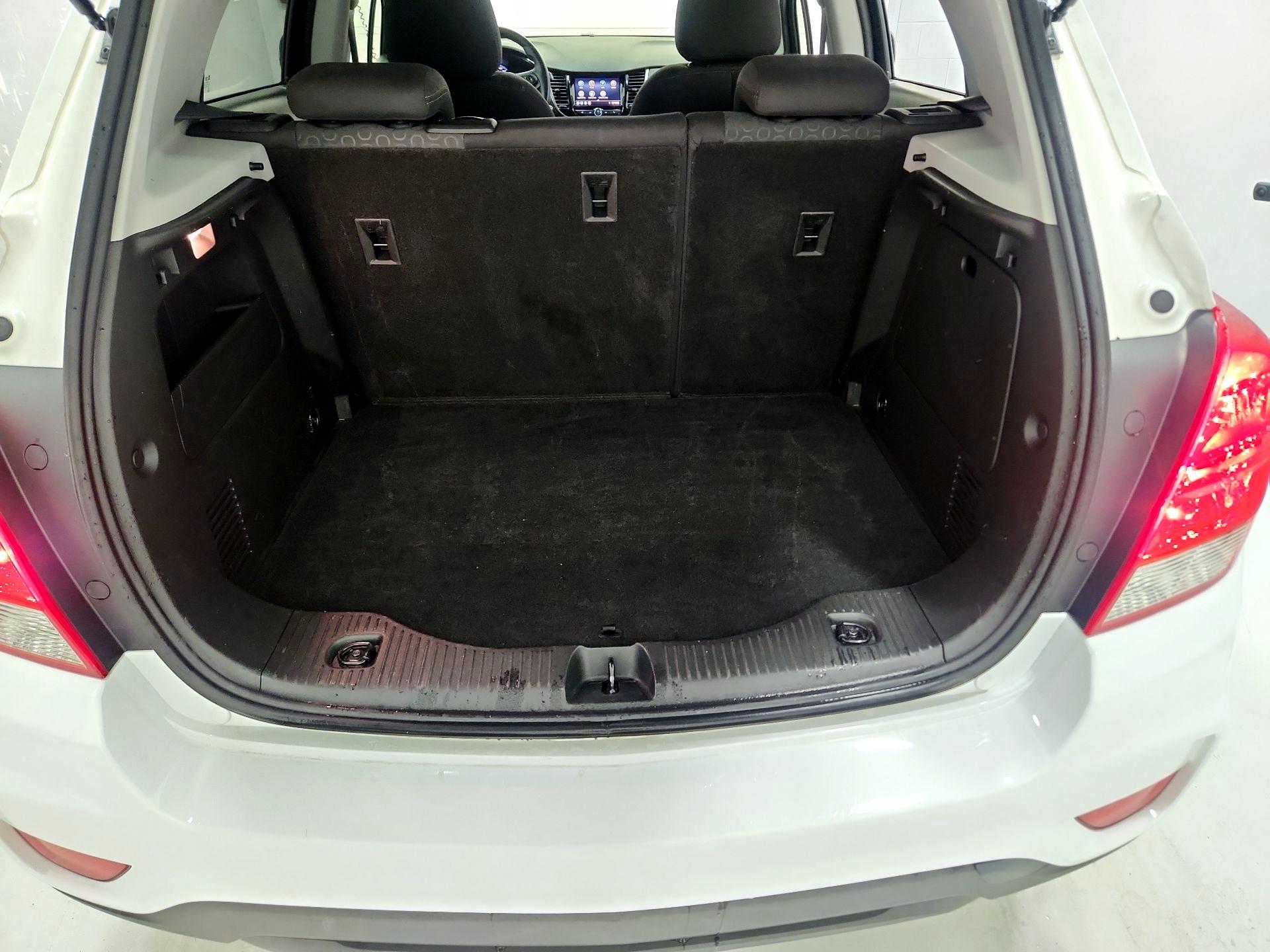 Thumbnail: 2020 Chevrolet Trax - 19