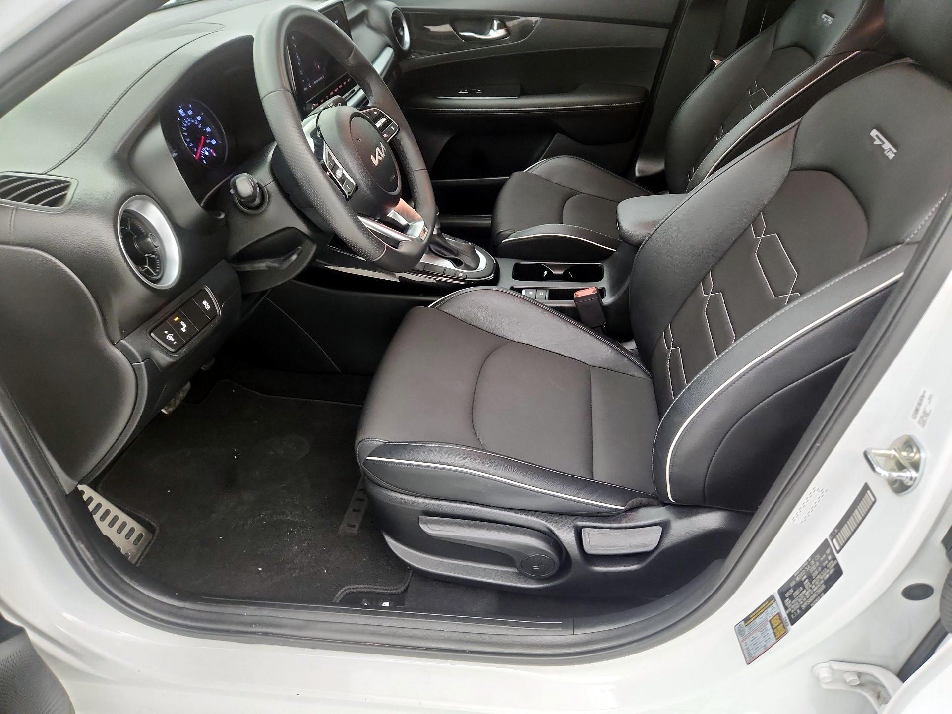Thumbnail: 2024 Kia Forte - 11