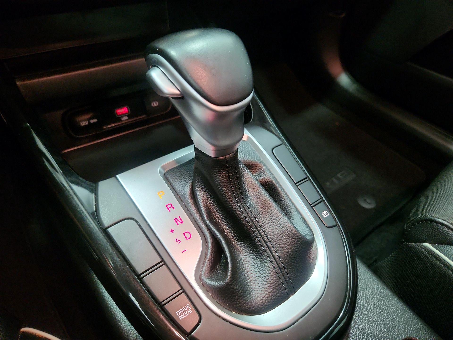 Thumbnail: 2024 Kia Forte - 16