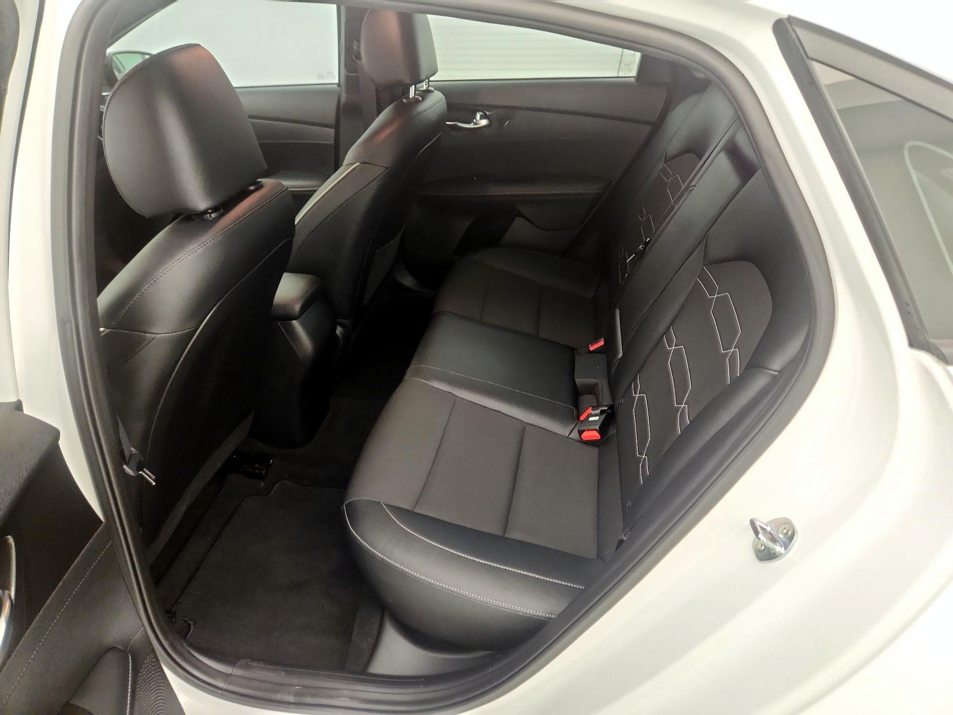 Thumbnail: 2024 Kia Forte - 17
