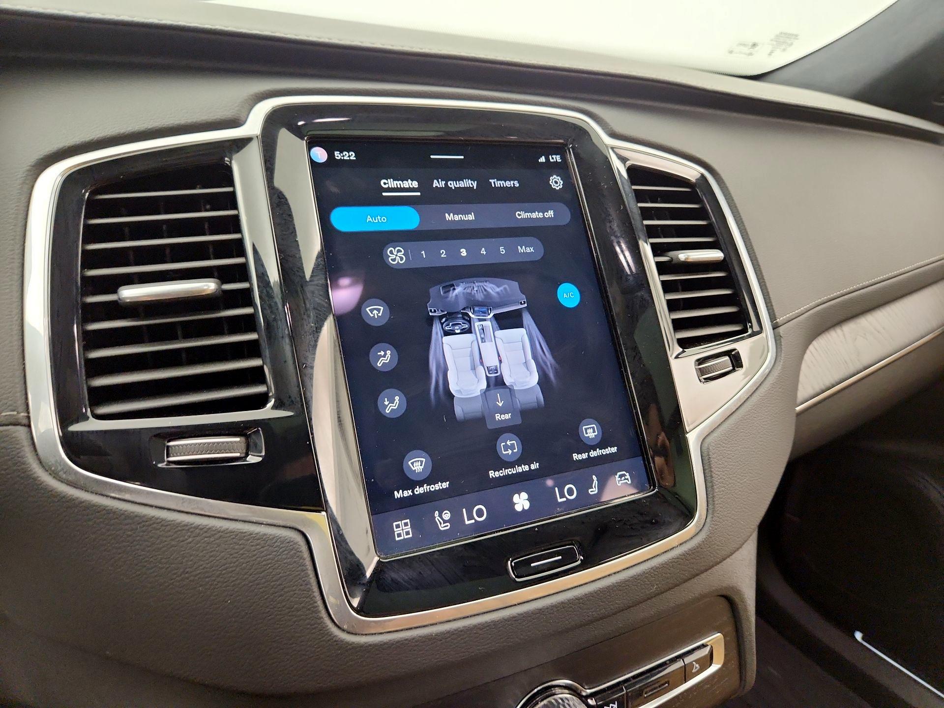 Thumbnail: 2025 Volvo XC90 - 17