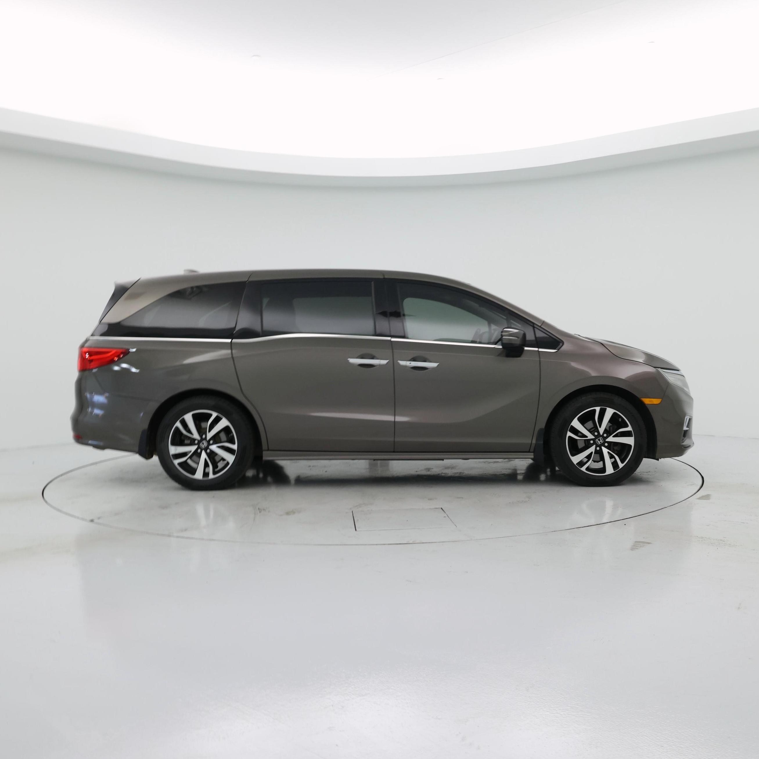 Thumbnail: 2018 Honda Odyssey - 7
