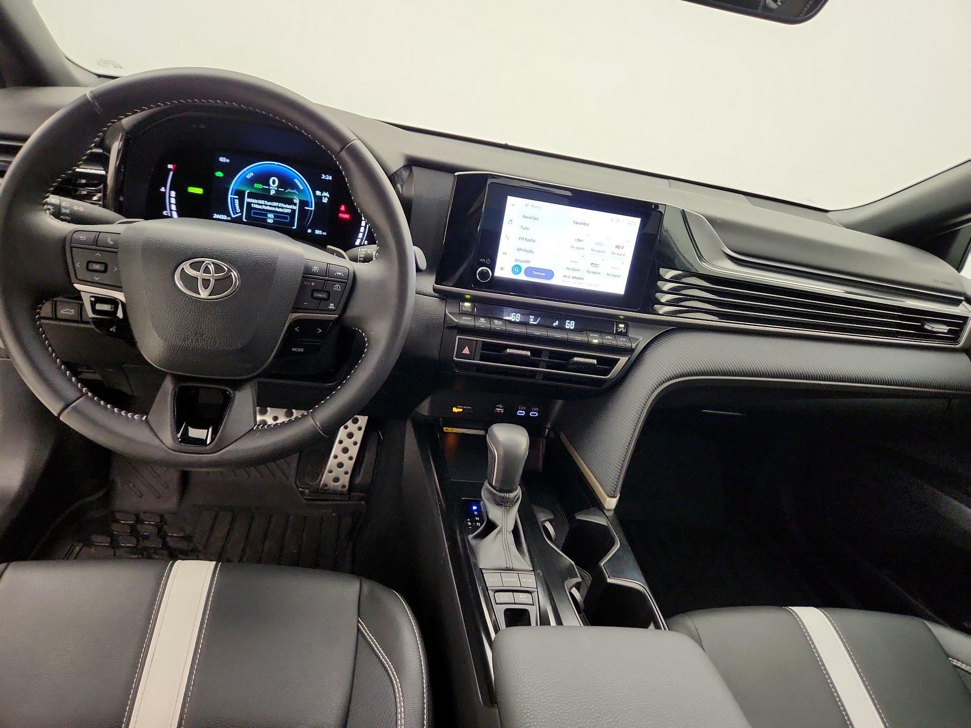 Thumbnail: 2025 Toyota Camry - 9