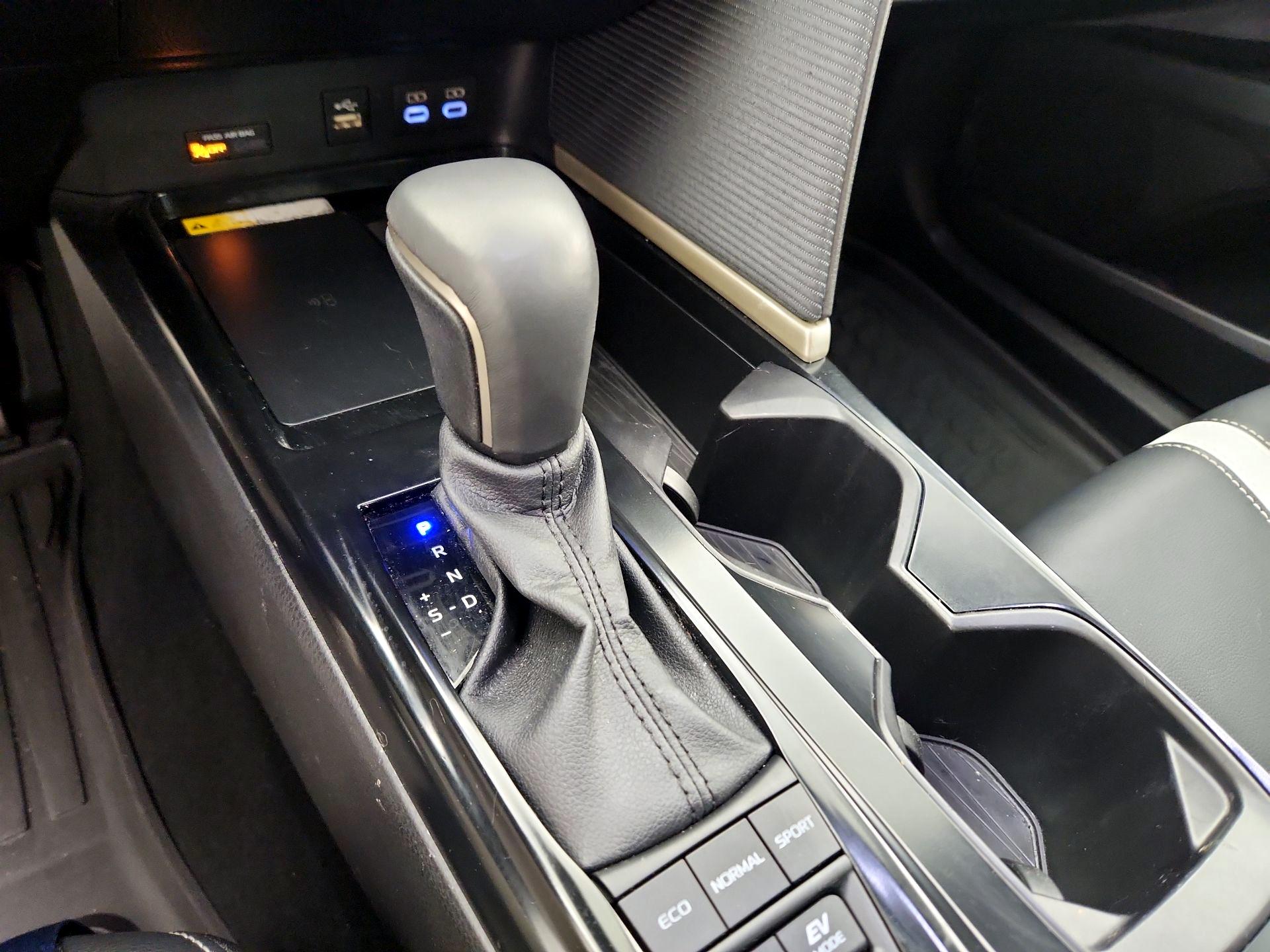 Thumbnail: 2025 Toyota Camry - 17