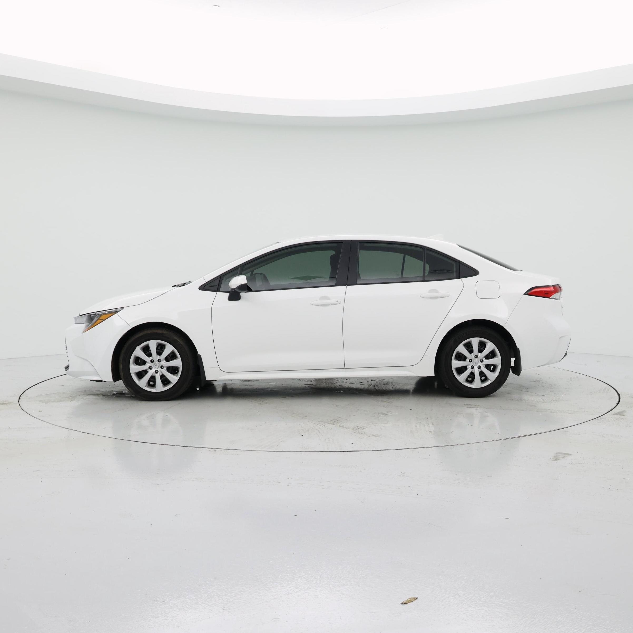 Thumbnail: 2025 Toyota Corolla - 3