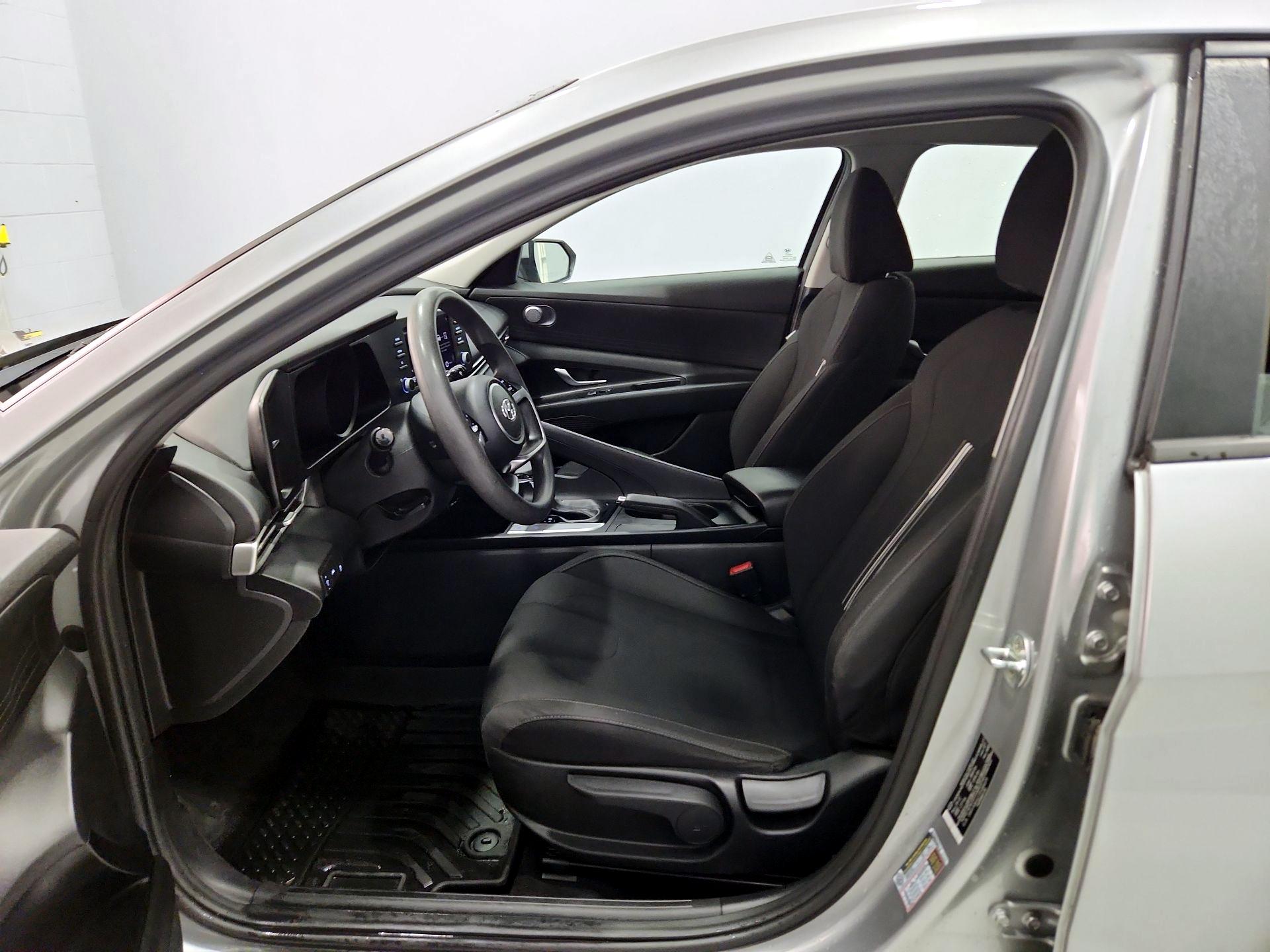 Thumbnail: 2023 Hyundai Elantra - 11