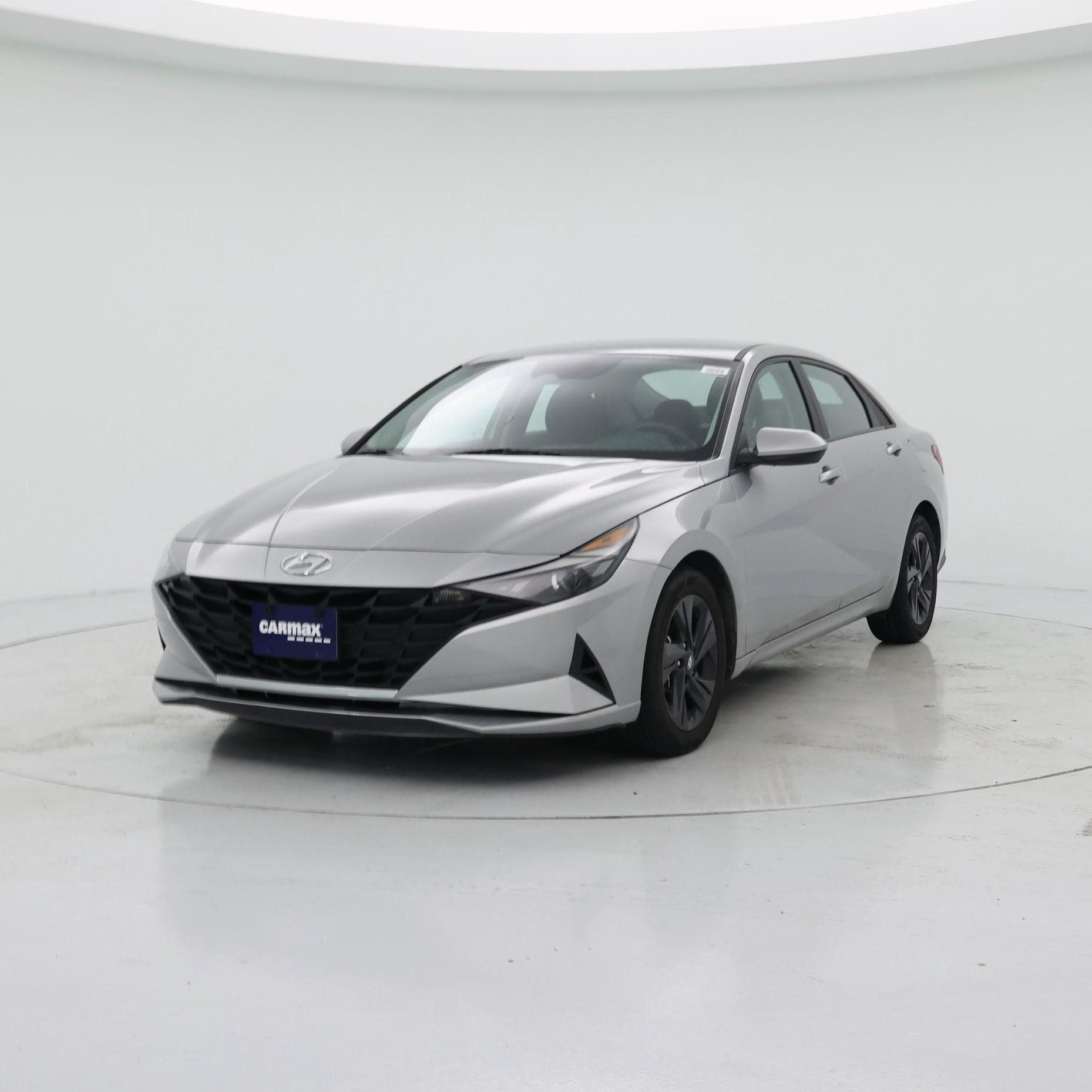 Thumbnail: 2023 Hyundai Elantra - 4
