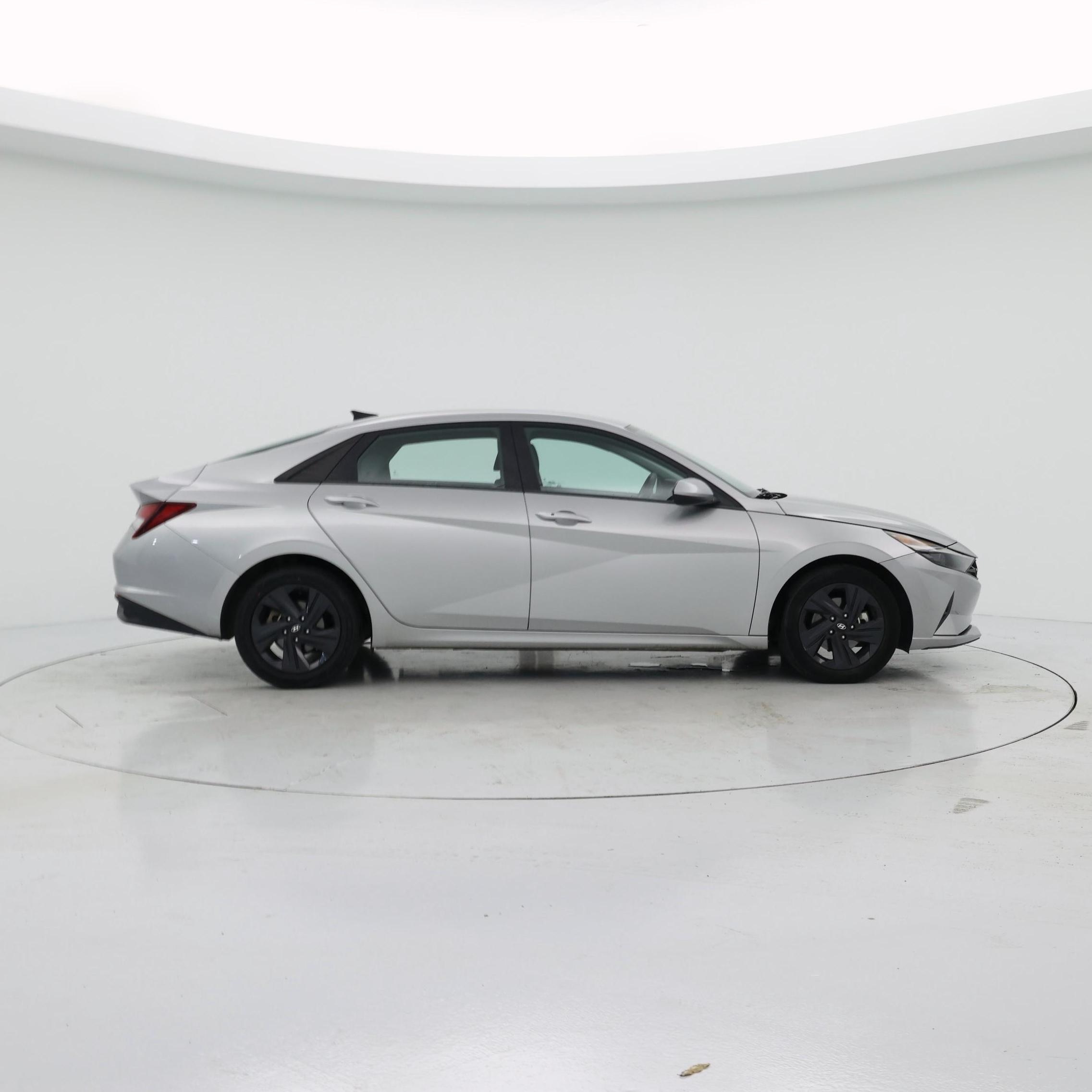 Thumbnail: 2023 Hyundai Elantra - 7