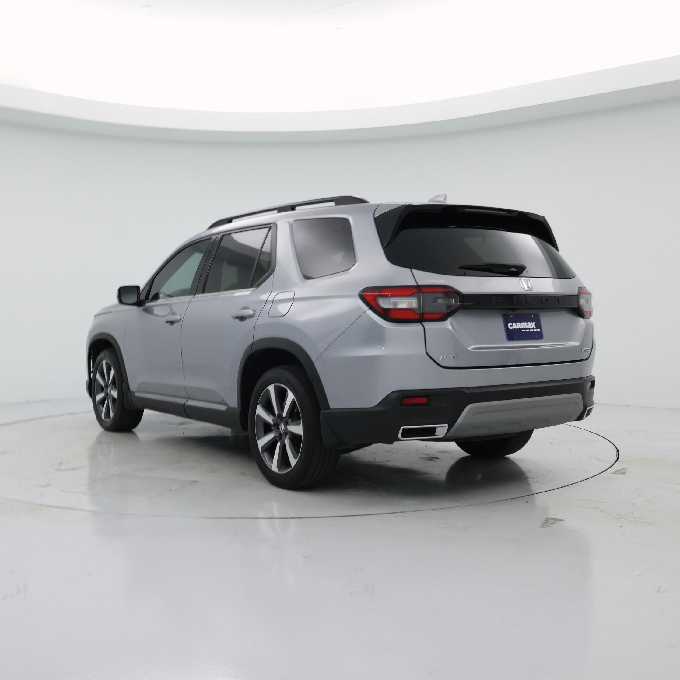 Thumbnail: 2023 Honda Pilot - 2