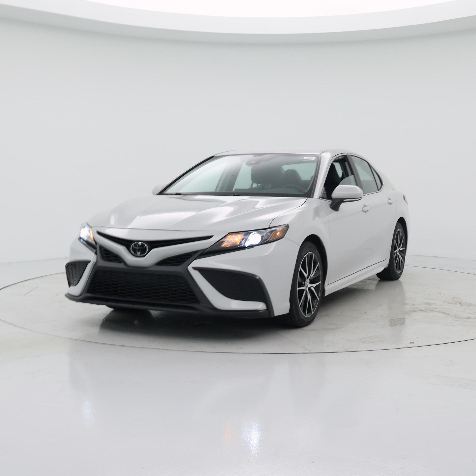 Thumbnail: 2023 Toyota Camry - 4