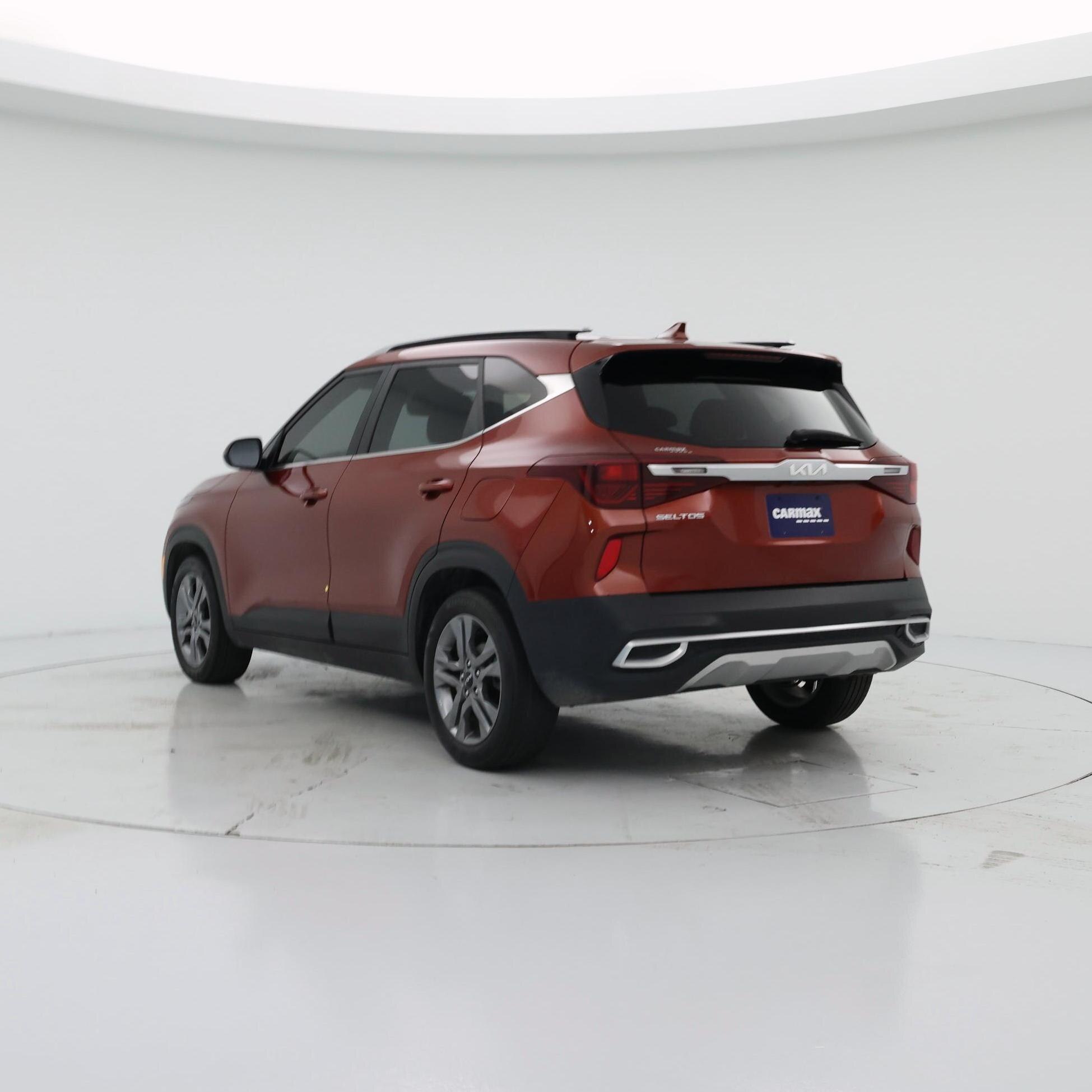 Thumbnail: 2023 Kia Seltos - 2