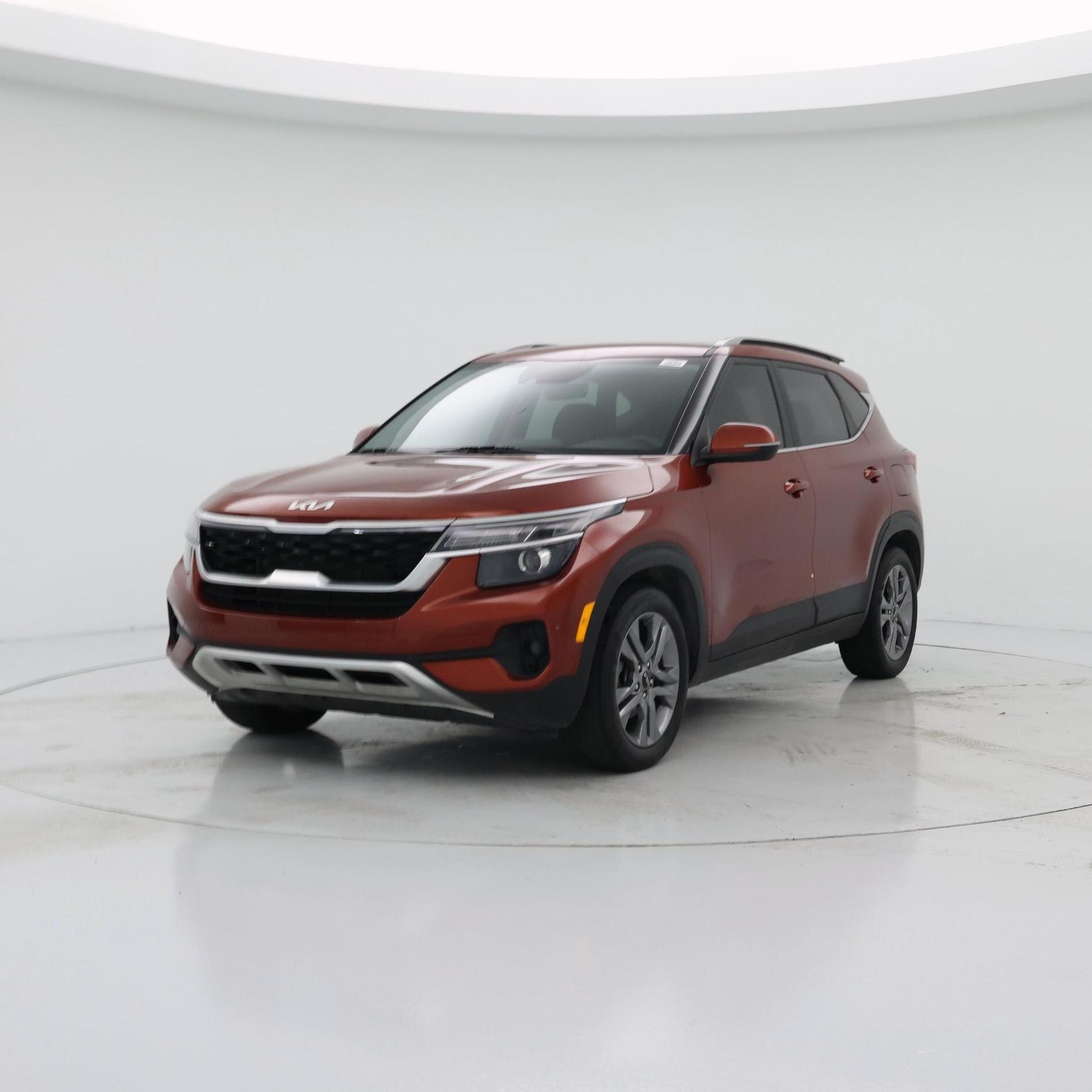 Thumbnail: 2023 Kia Seltos - 4