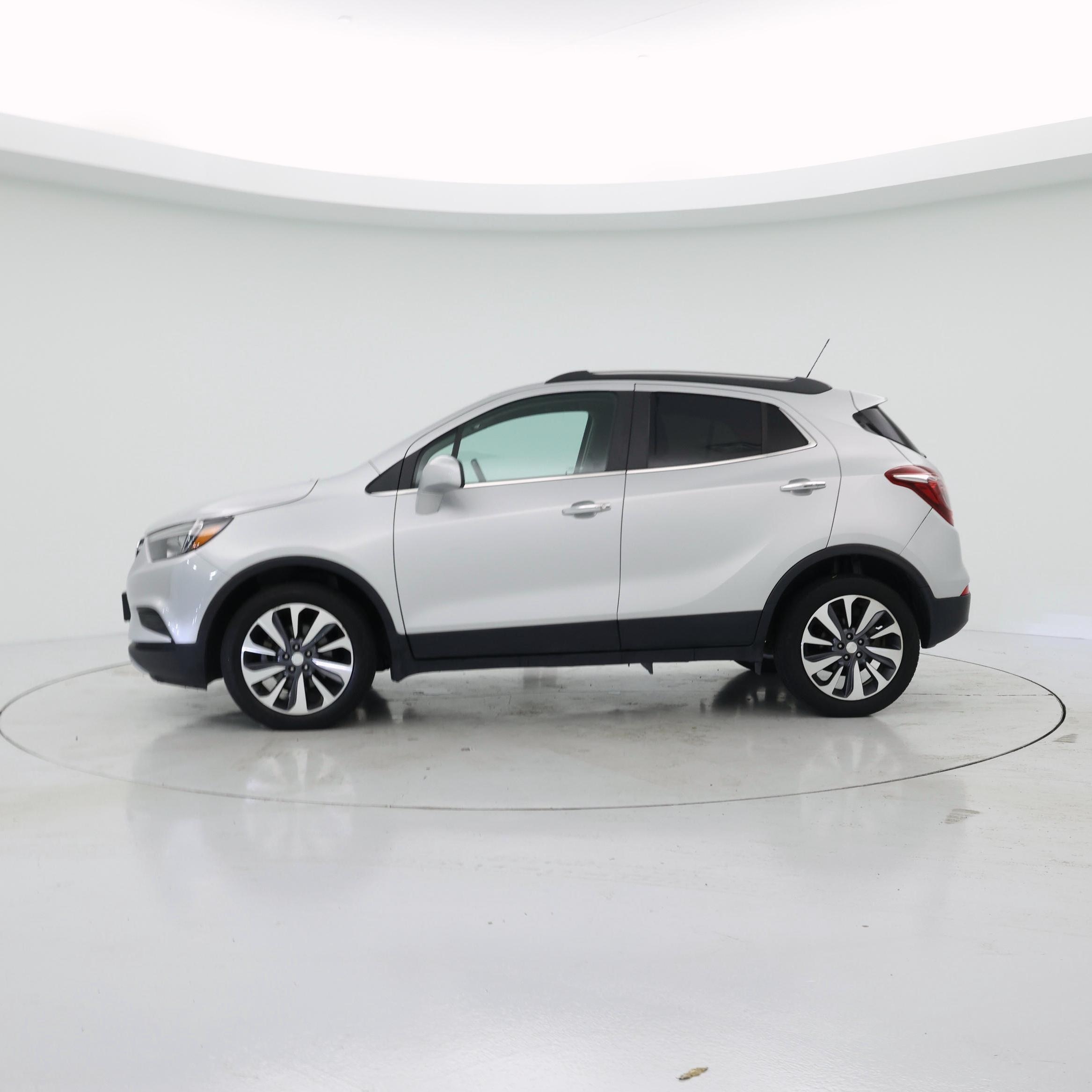 Thumbnail: 2022 Buick Encore - 3