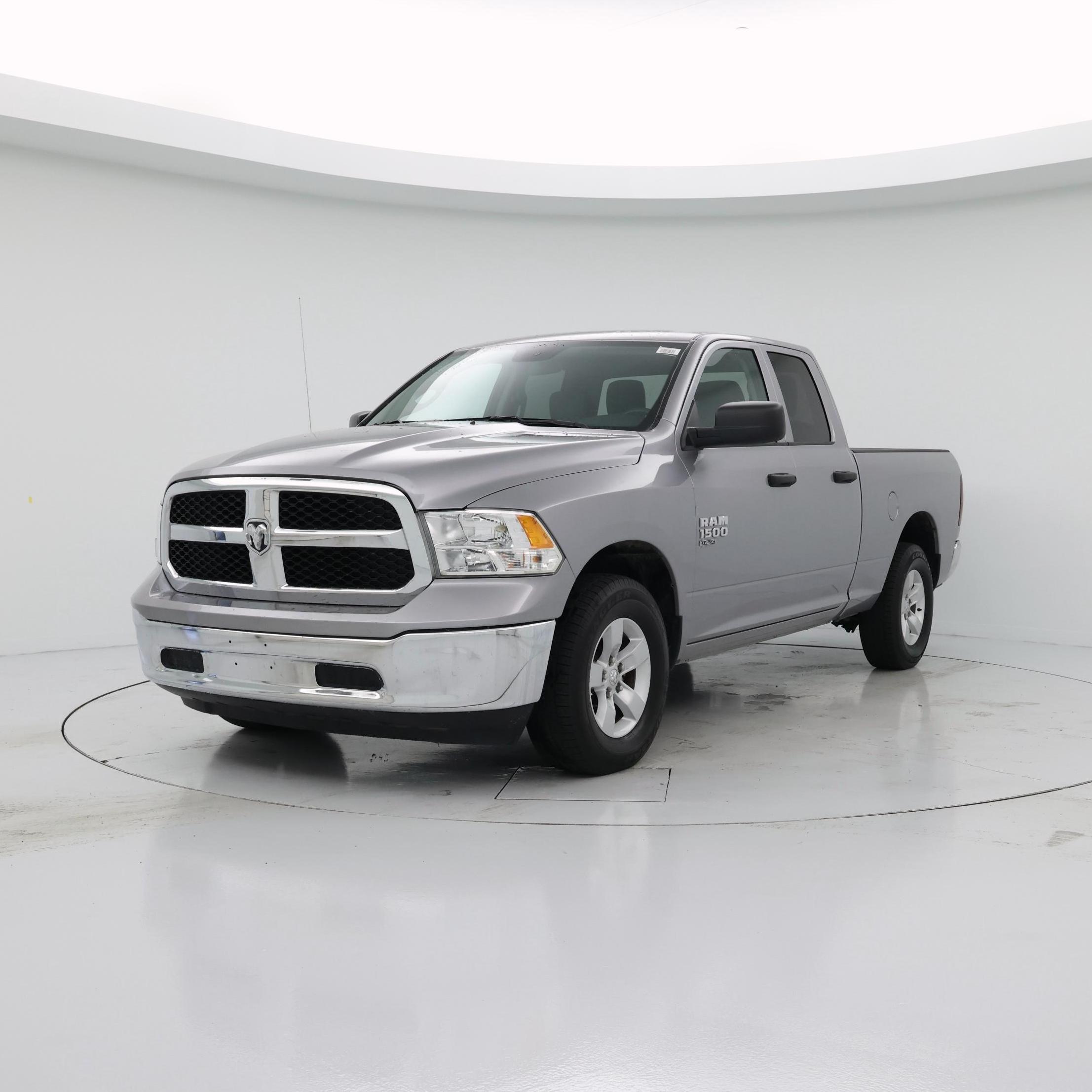 Thumbnail: 2024 RAM 1500 Classic - 4
