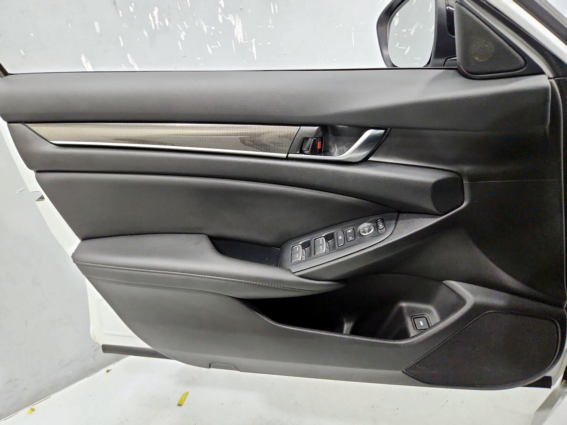 Thumbnail: 2022 Honda Accord - 12