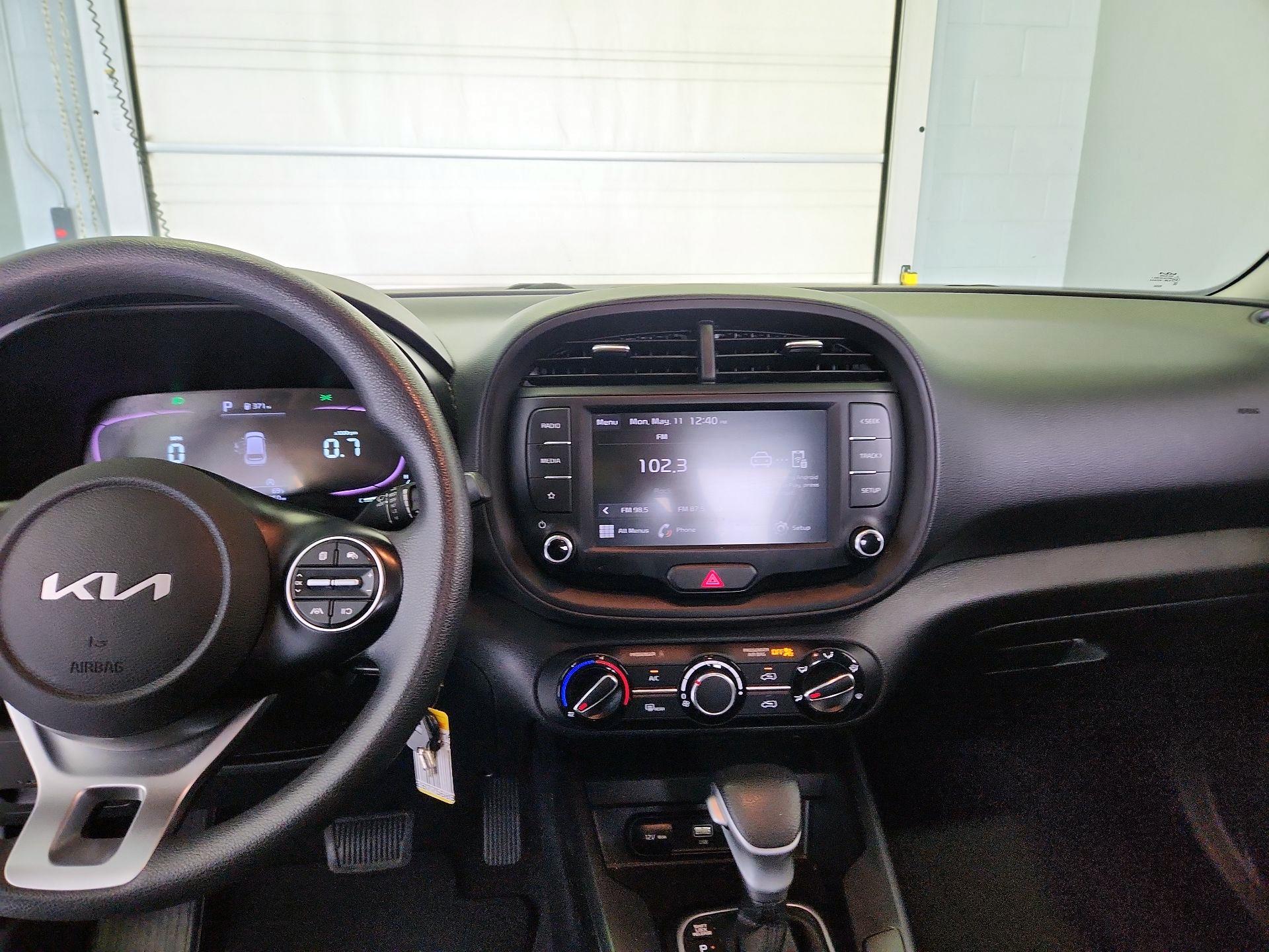 Thumbnail: 2023 Kia Soul - 9