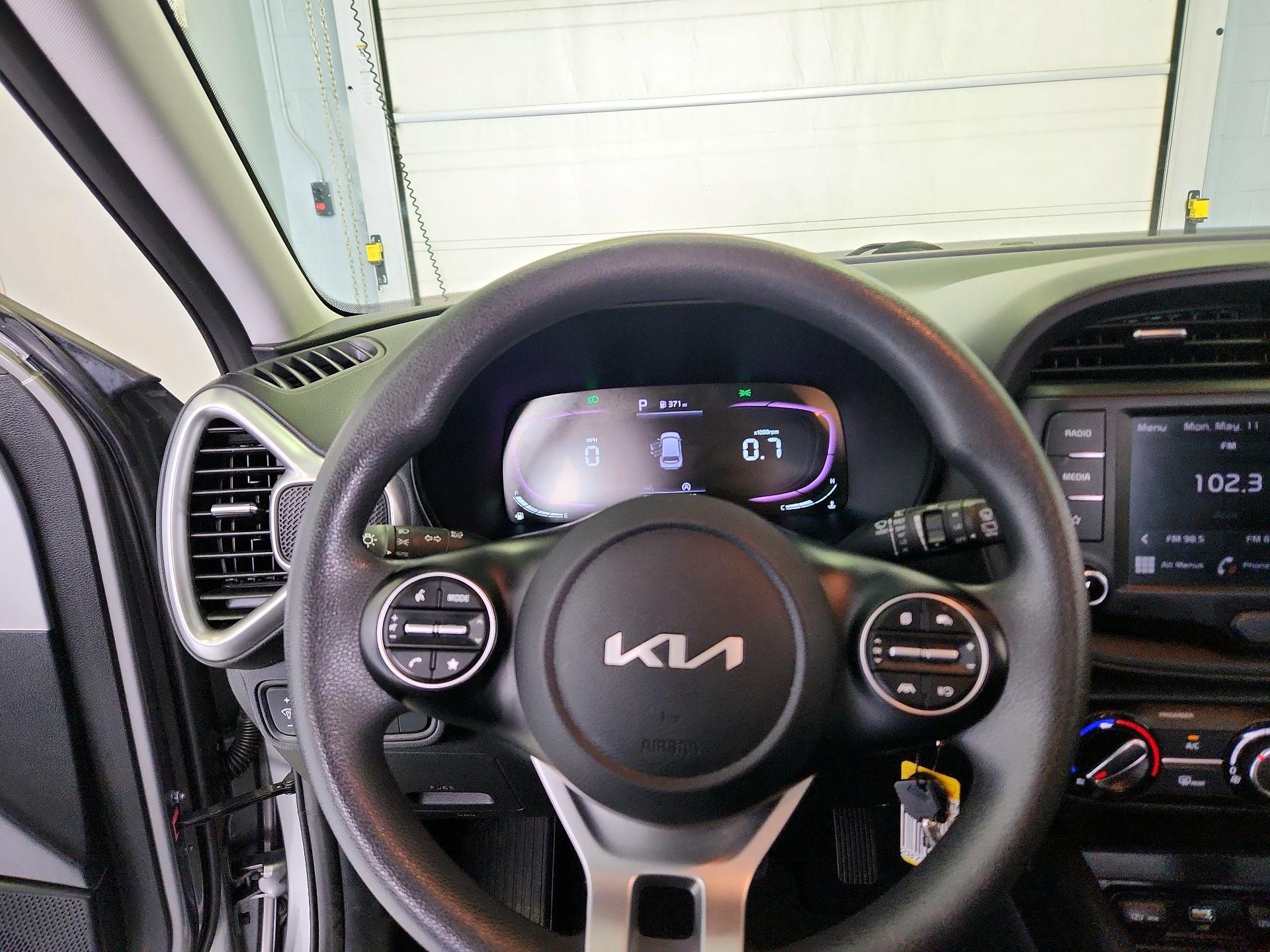 Thumbnail: 2023 Kia Soul - 10
