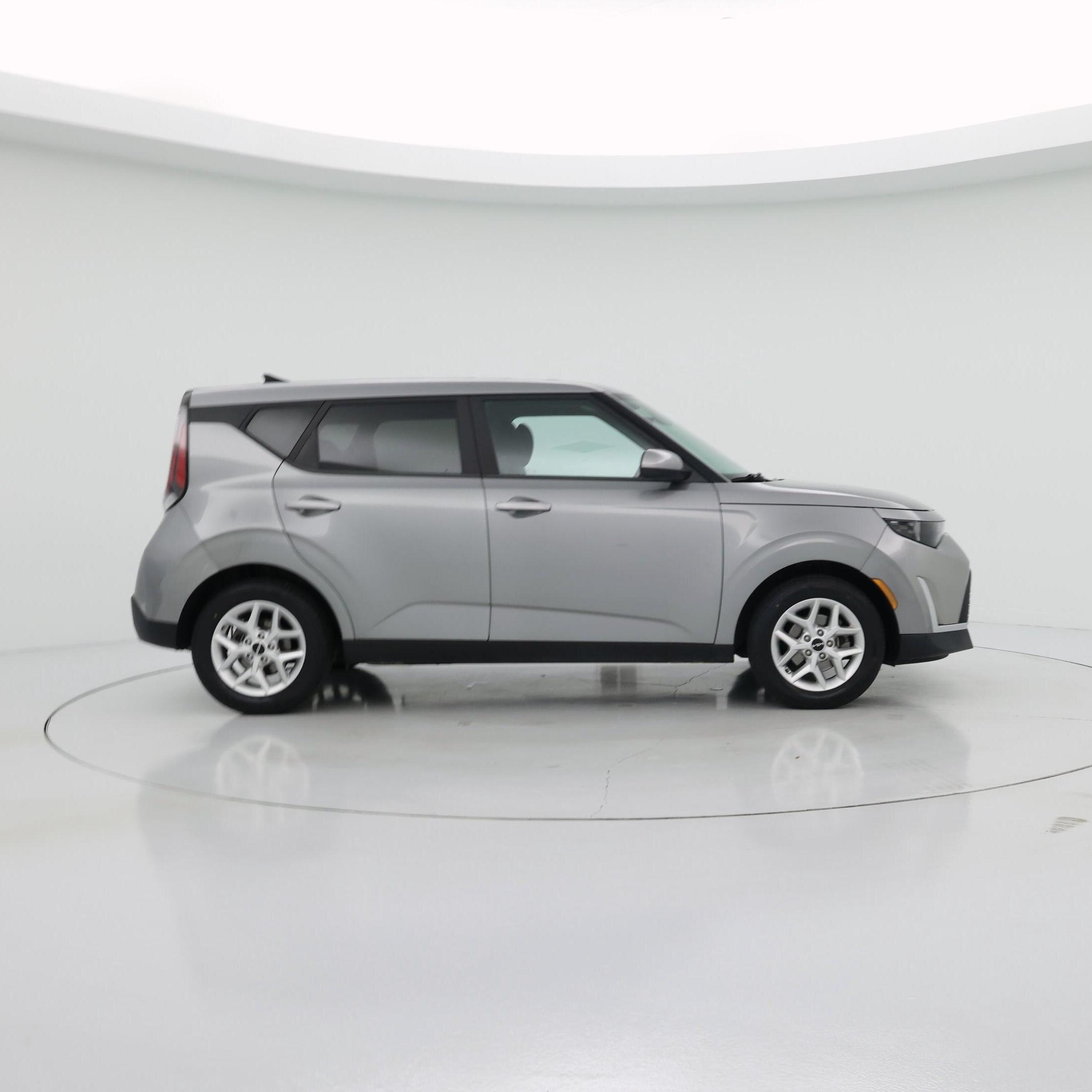 Thumbnail: 2023 Kia Soul - 7