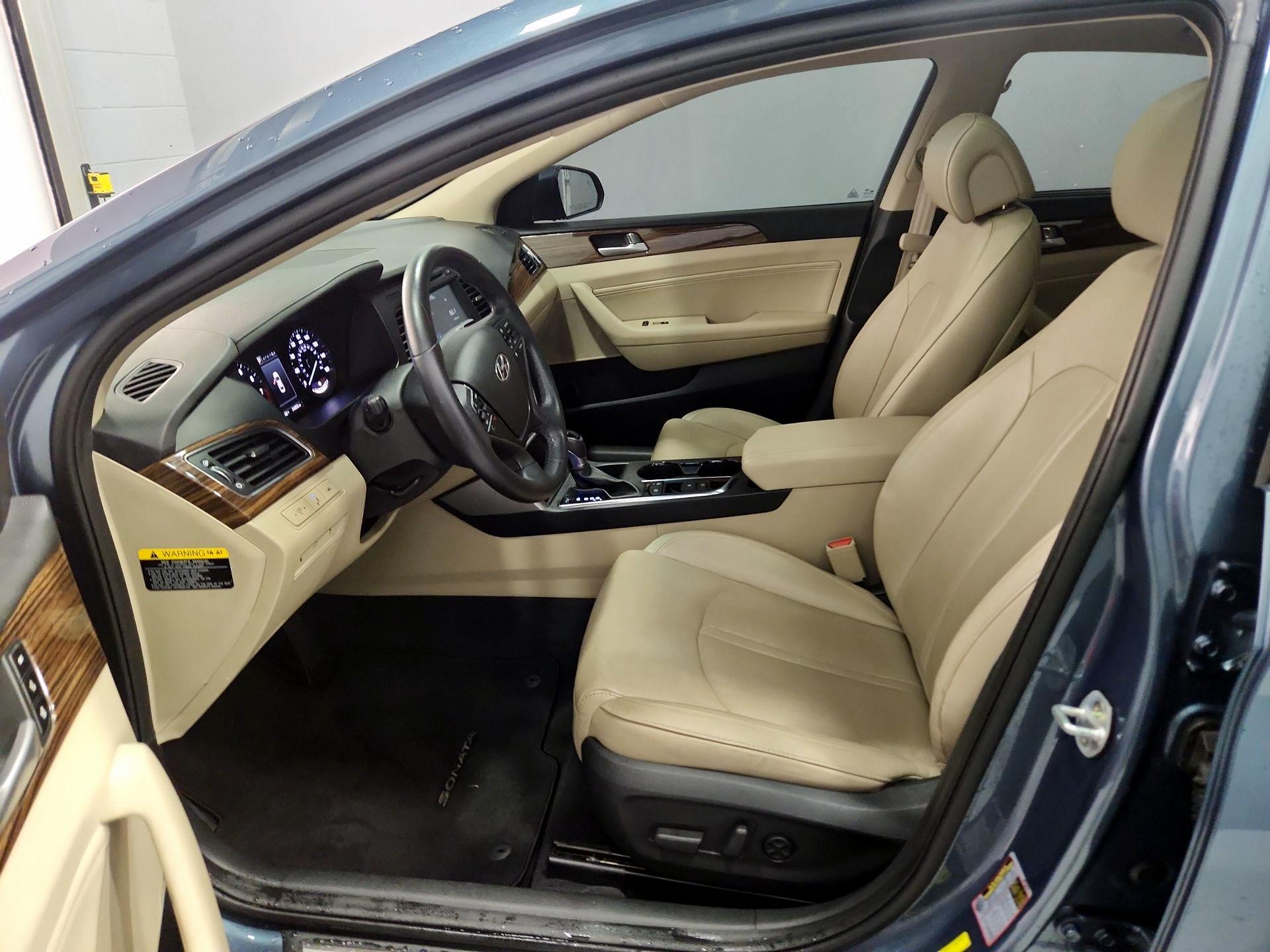 Thumbnail: 2017 Hyundai Sonata - 11